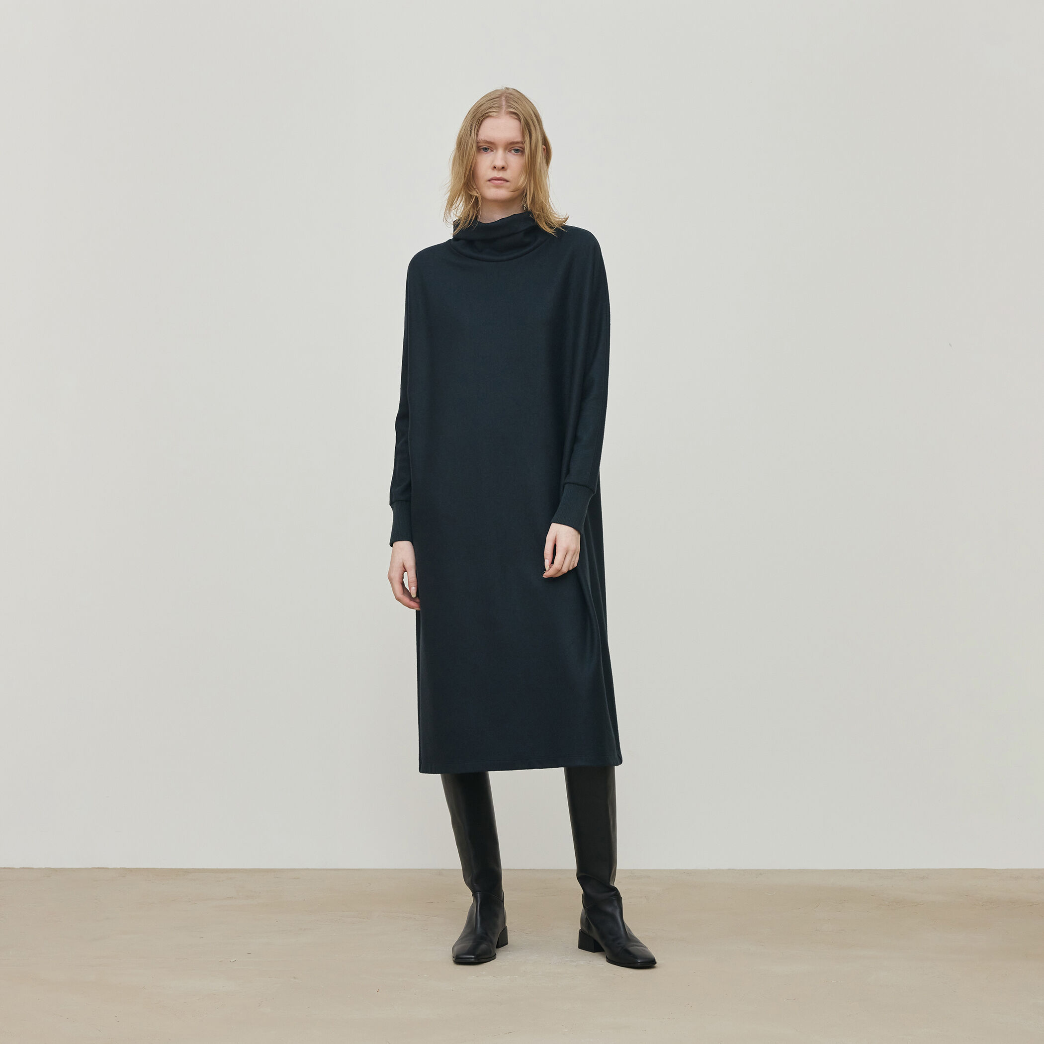 ニットコンビネーション ハイネックワンピース｜トゥモローランド 公式通販