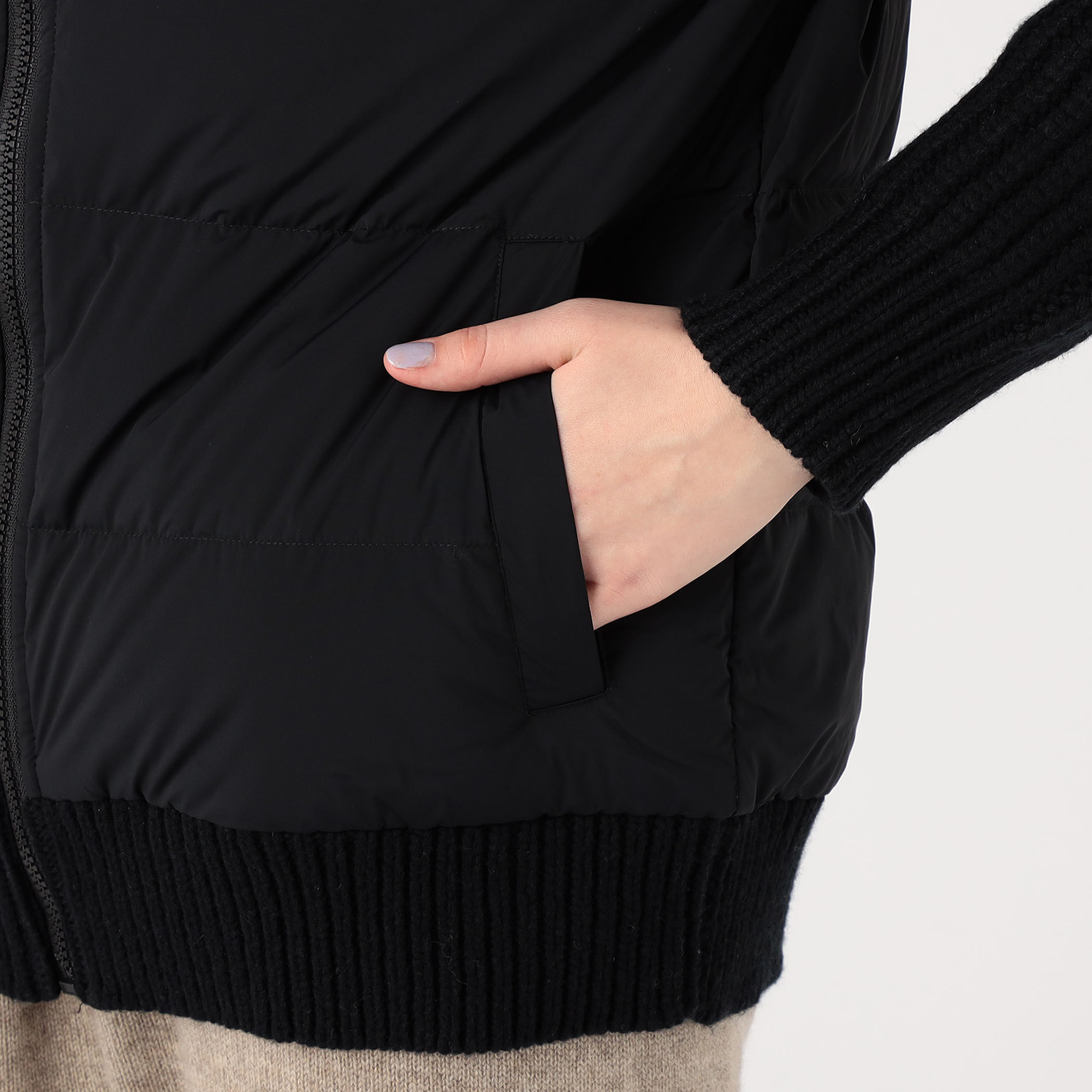 マテリアルコンビ ダウンジャケット WSPN2577｜トゥモローランド 公式通販