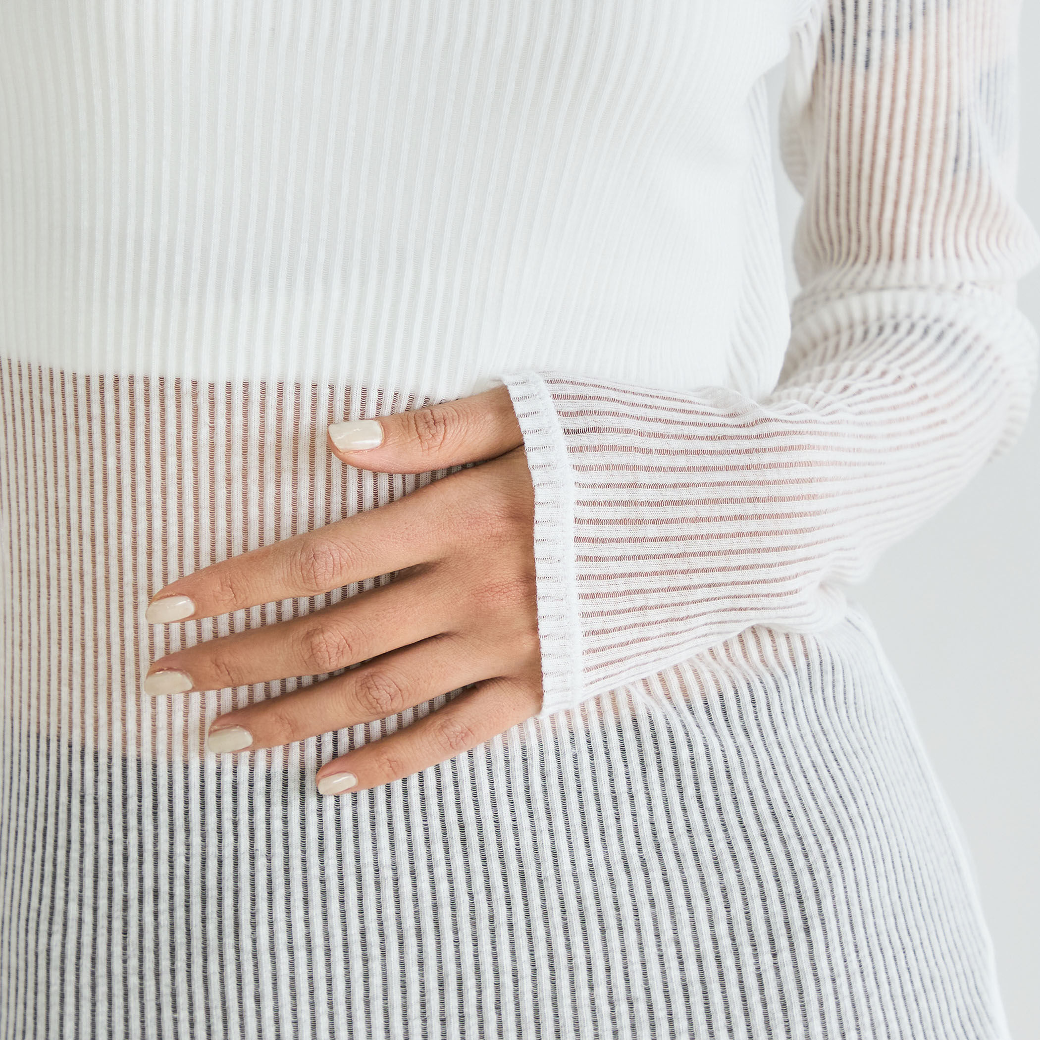 シアーストライプ ロングスリーブトップス｜トゥモローランド 公式通販