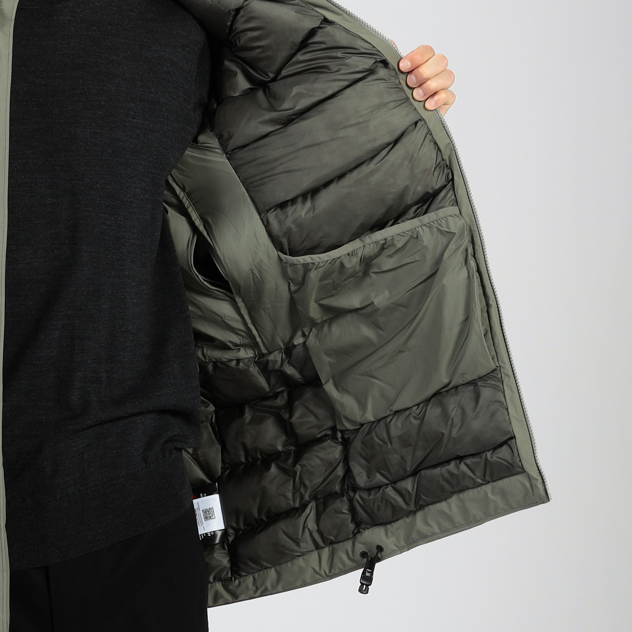 Arc'teryx BETA DOWN INSULATED JACKET M ナイロンダウンジャケット