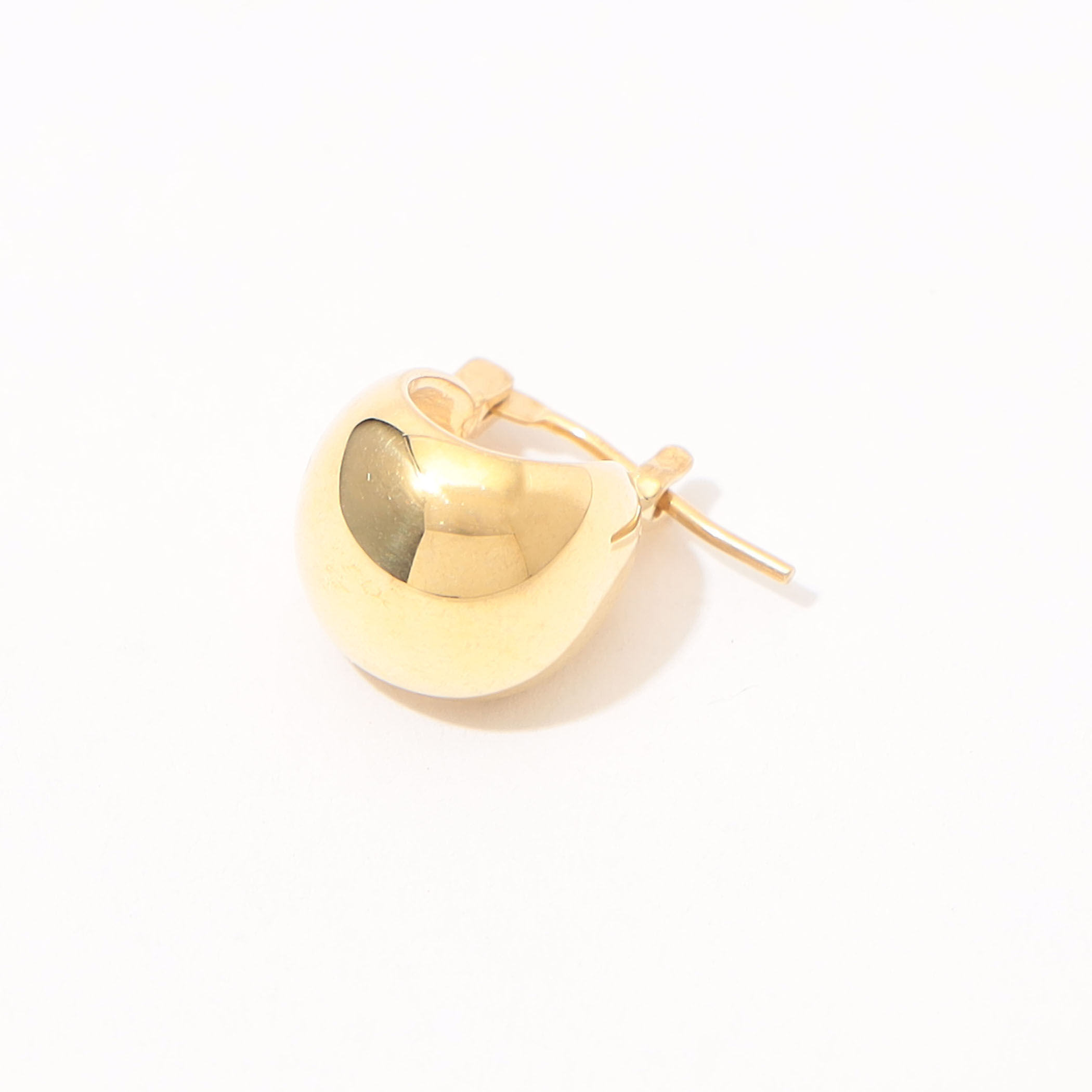Rieukリューク ゴールドボールピアス(片耳用) Rieuk Small Drop Hook ピアス｜トゥモローランド 公式通販