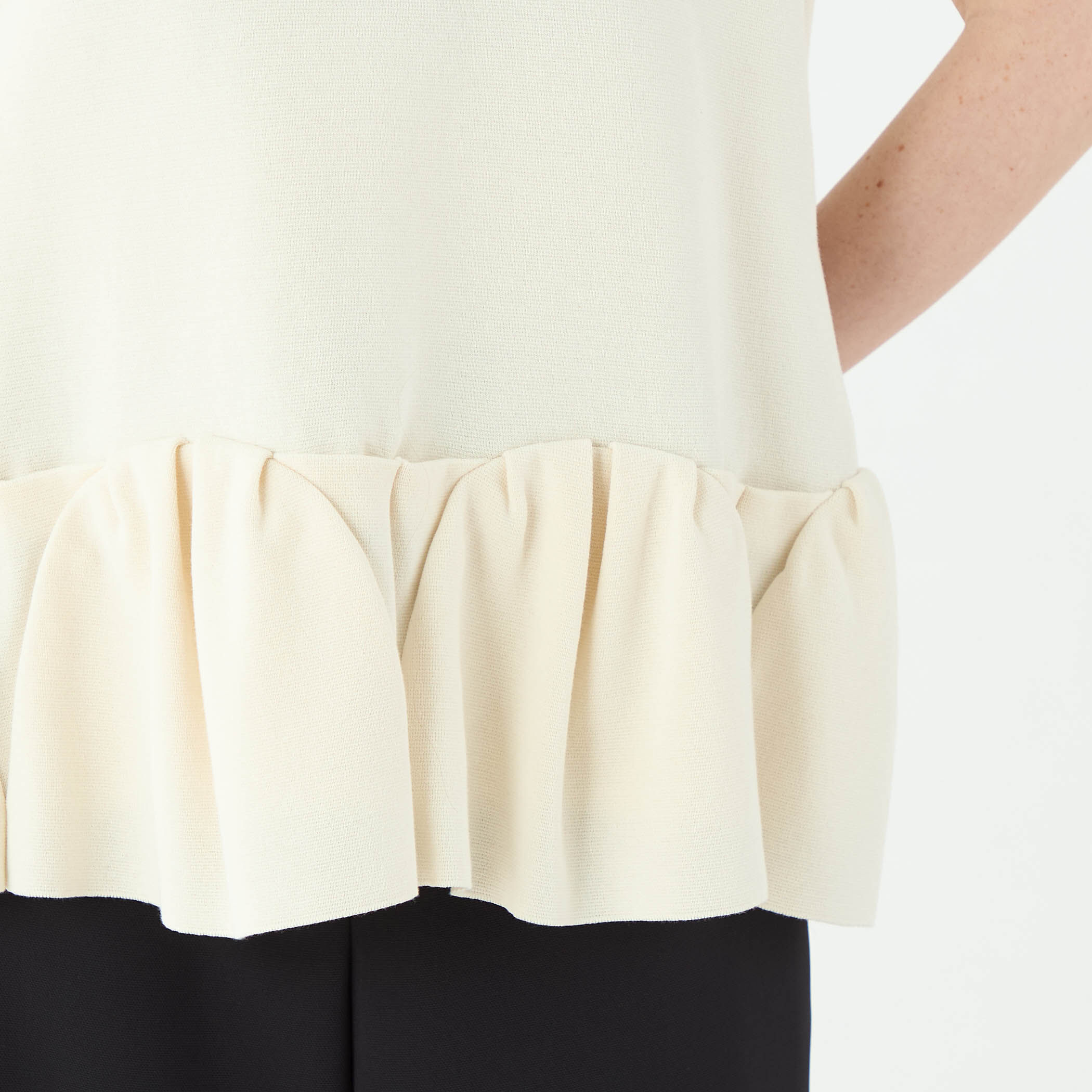 期間限定30％OFF! ミラノリブ タックヘムノースリーブプルオーバー ニット+セーター