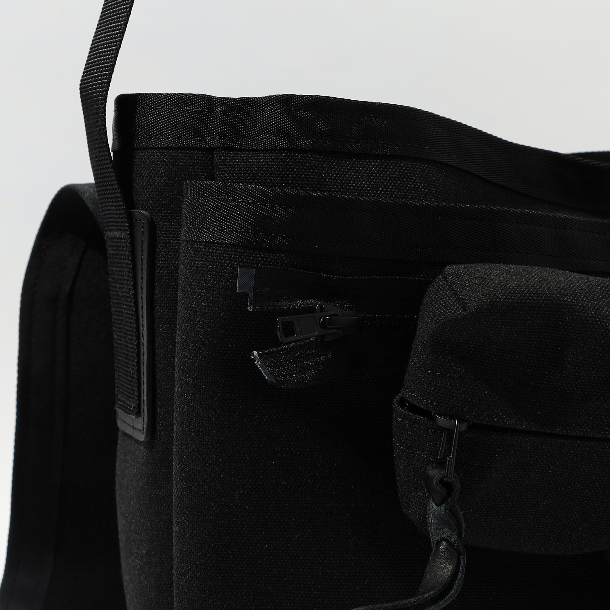 Hender Scheme messenger bag large - Mens | rroomm