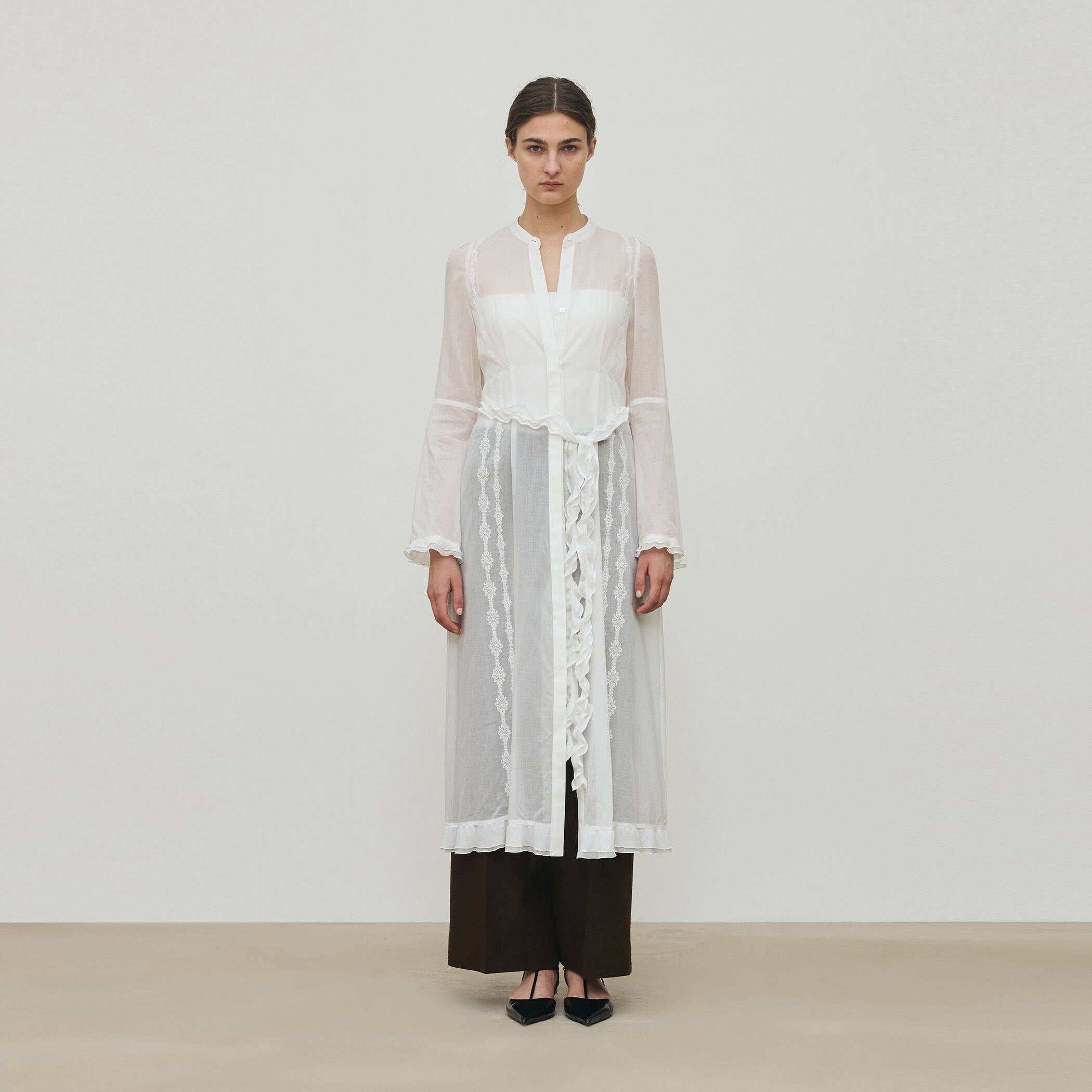 チェーンレースエンブロイダリー Aラインドレス｜トゥモローランド