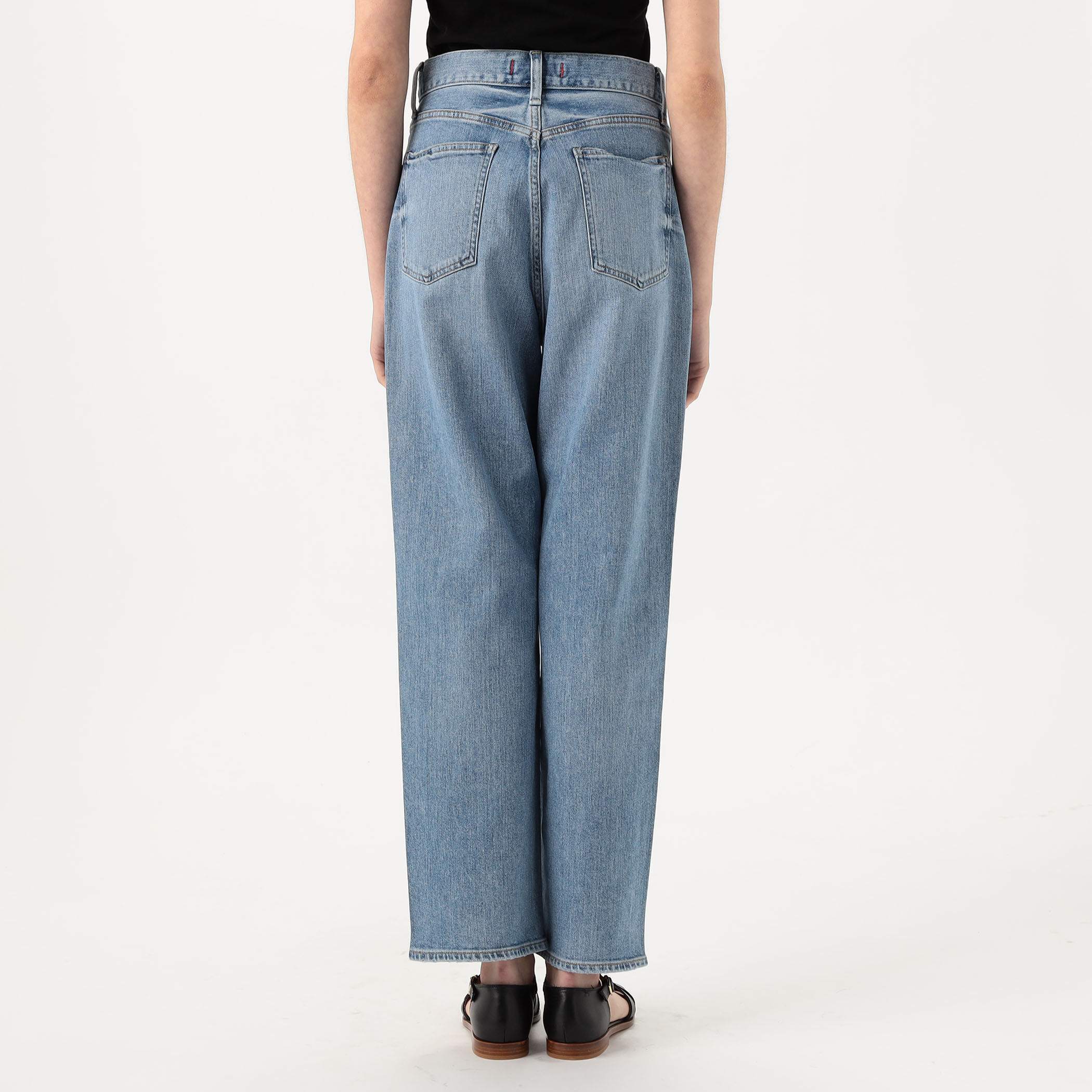 美品24SS REDCARDトゥモローランド別注 Weston デニム23 別注】RED CARD ストレートデニムパンツ｜トゥモローランド 公式通販
