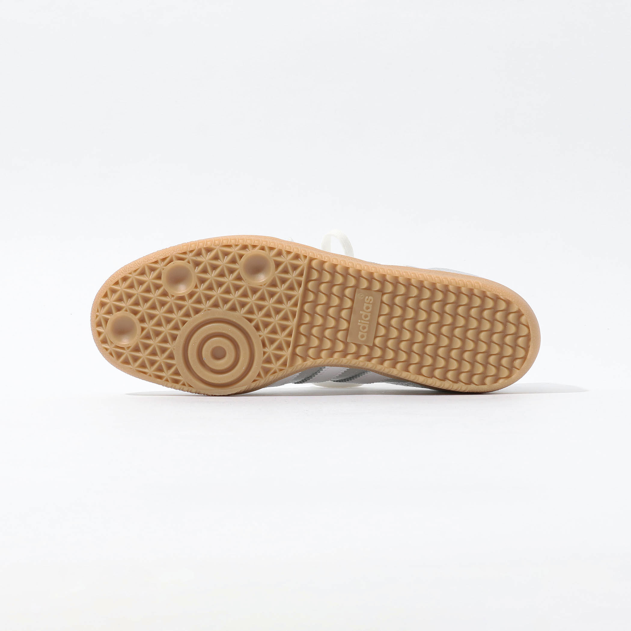 【お買い物中毒な私】adidas Samba シルバー スニーカー 楽天市場】アディダスオリジナルス スニーカー adidas originals