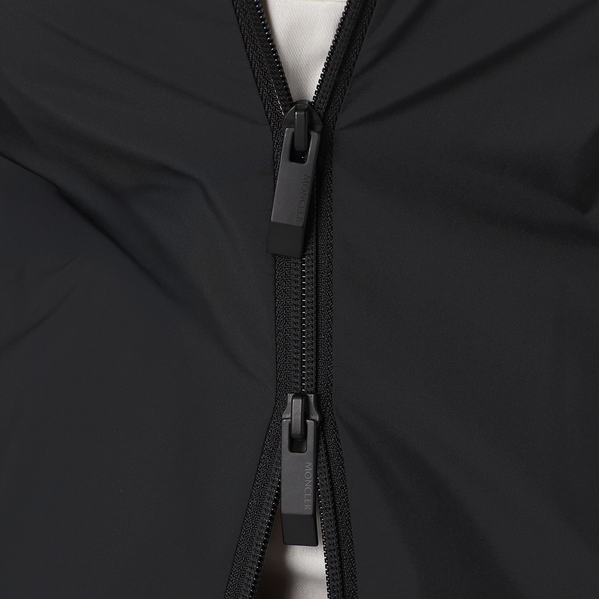 MONCLER PAANAT ウインドブレーカー｜トゥモローランド 公式通販