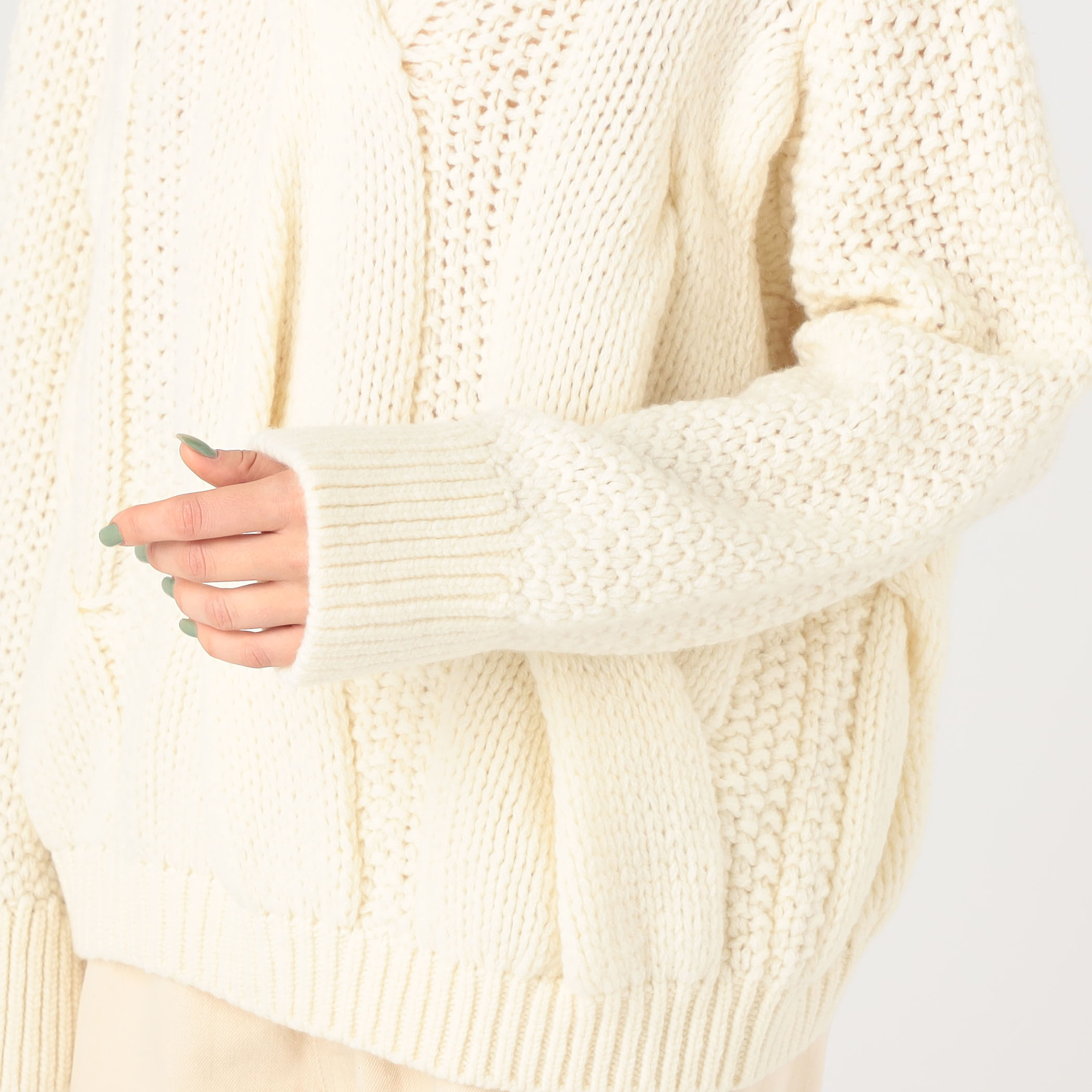 ビッグケーブル ボートネックプルオーバー｜トゥモローランド 公式通販