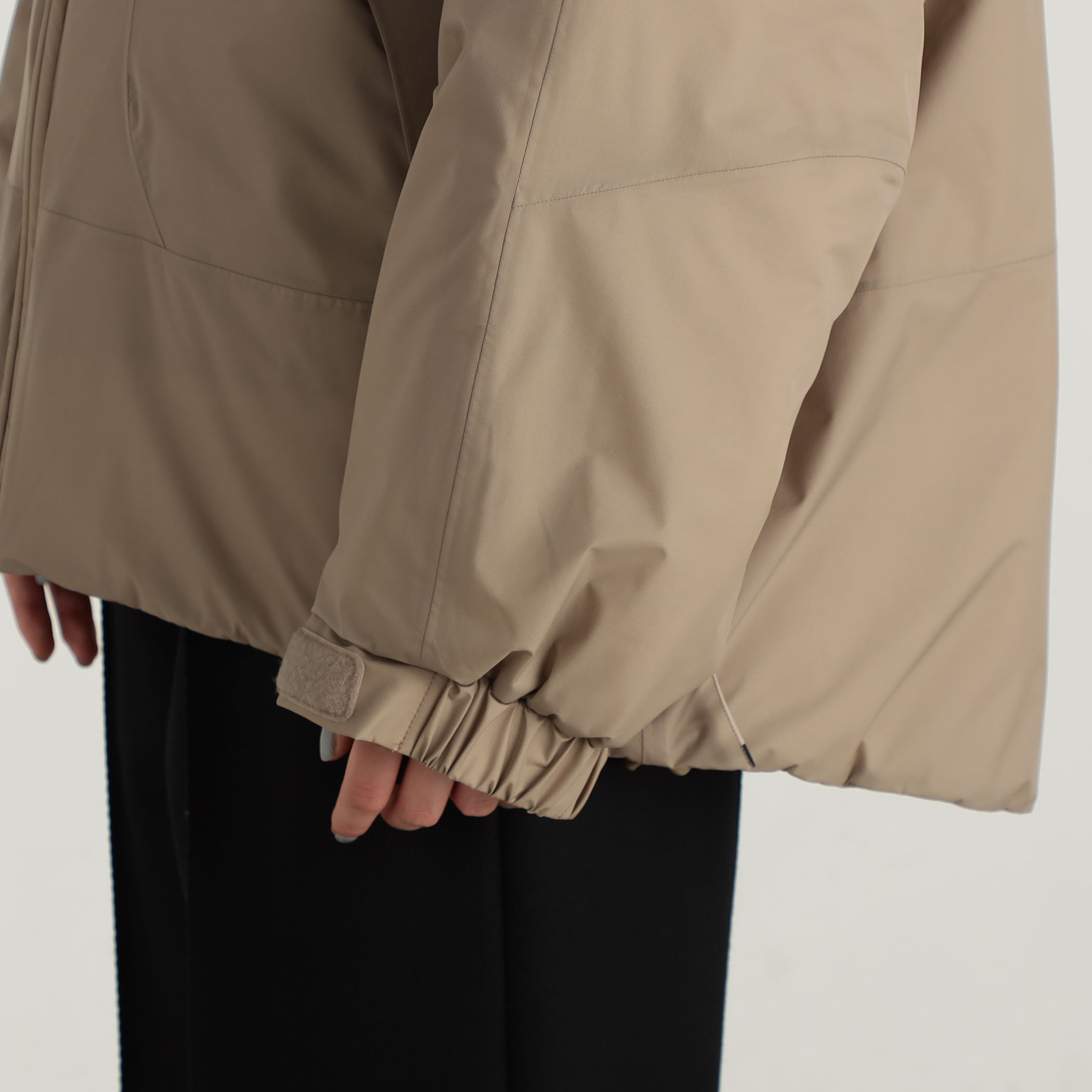 □【別注】HYKE×Edition PERTEX PUFF JACKET｜トゥモローランド