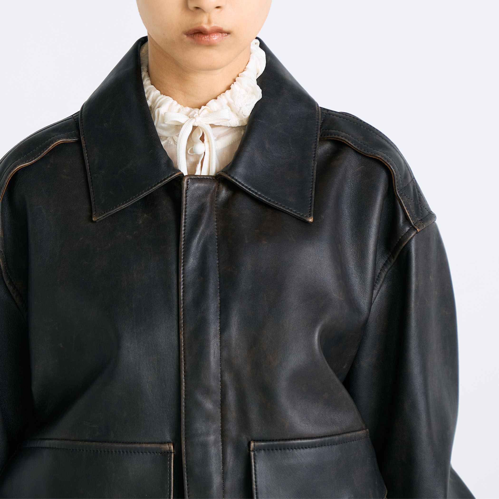 クラッシュレザー A-2ジャケット｜トゥモローランド 公式通販