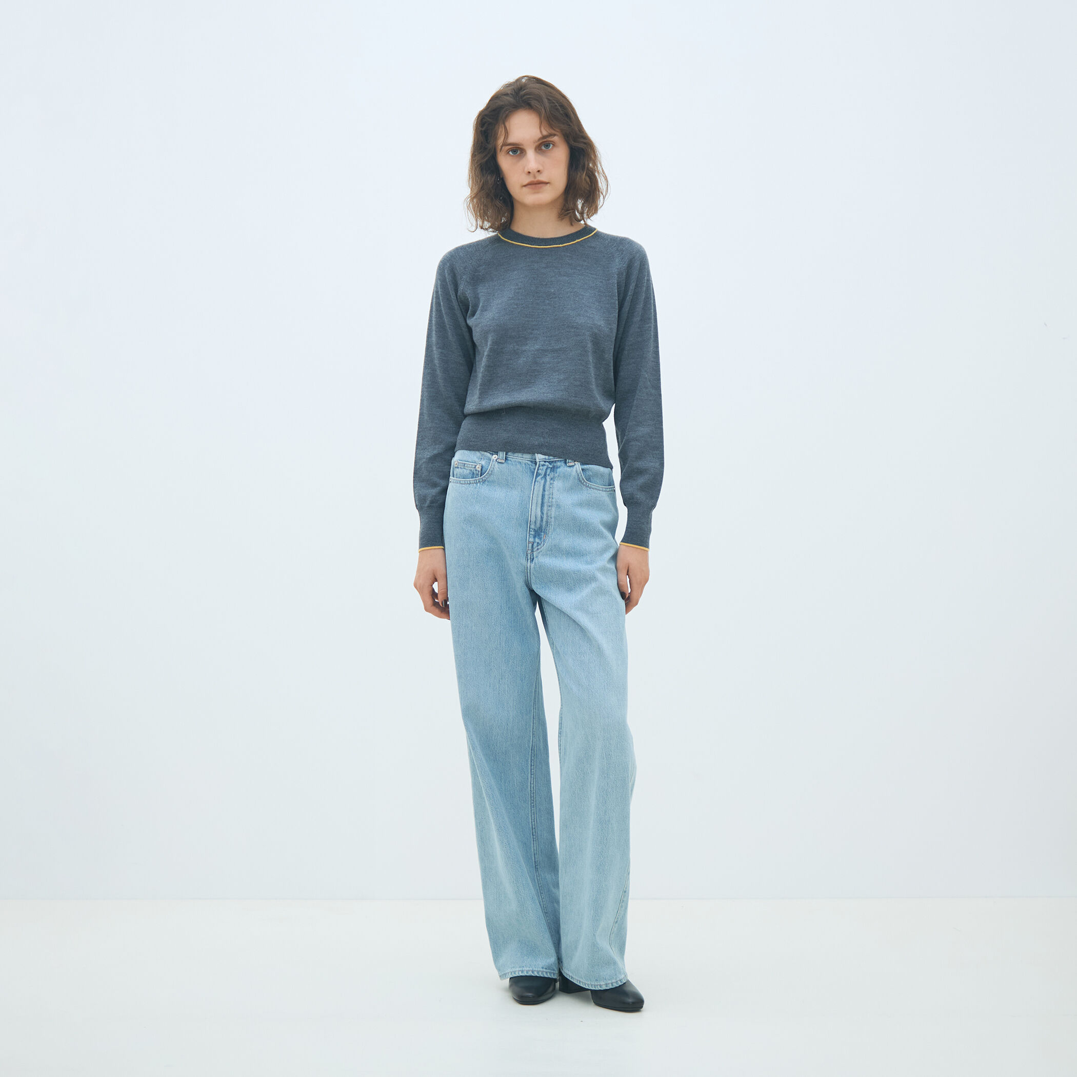 プレーンウール クルーネックプルオーバー｜トゥモローランド 公式通販