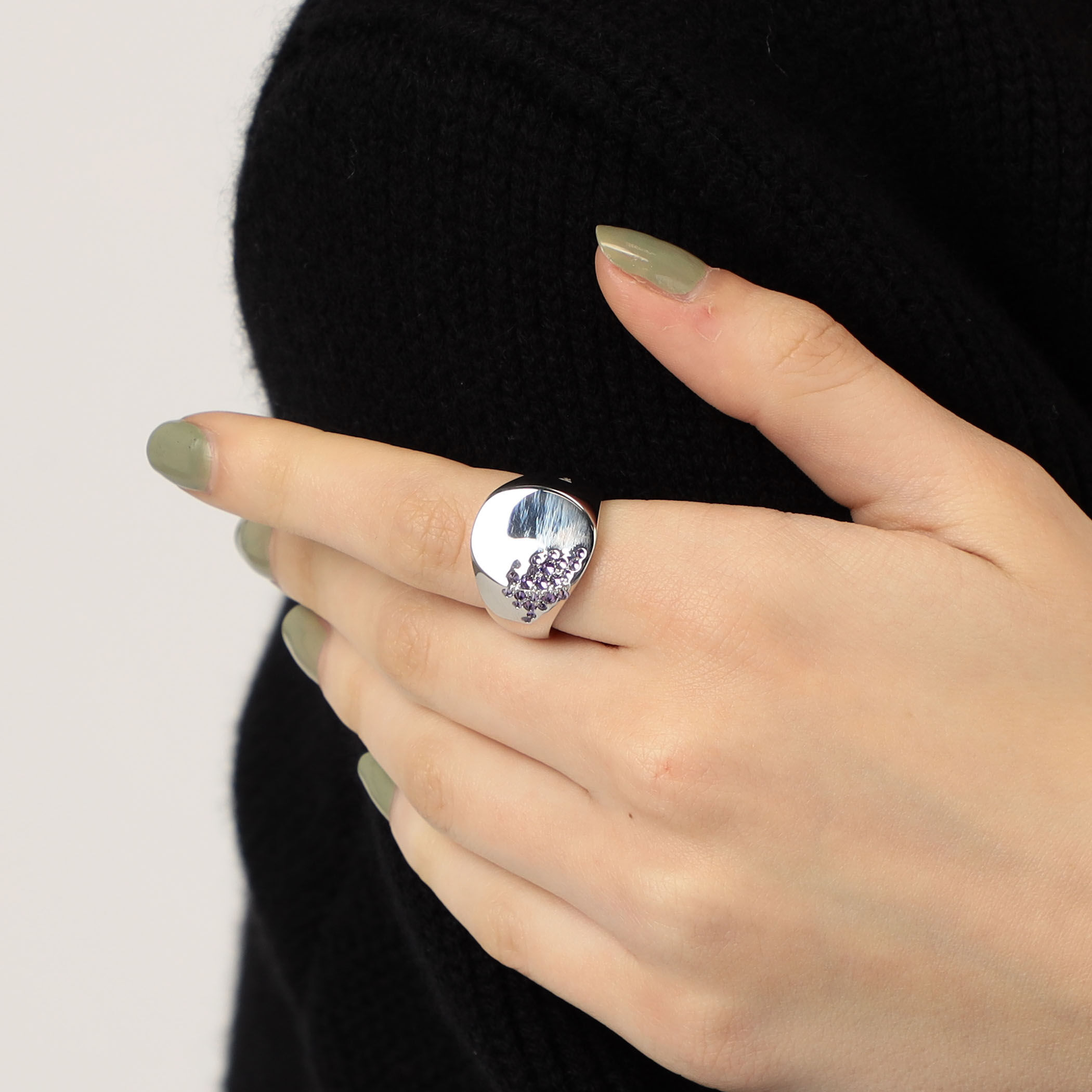 TOM WOOD Oval Purple M｜トゥモローランド 公式通販