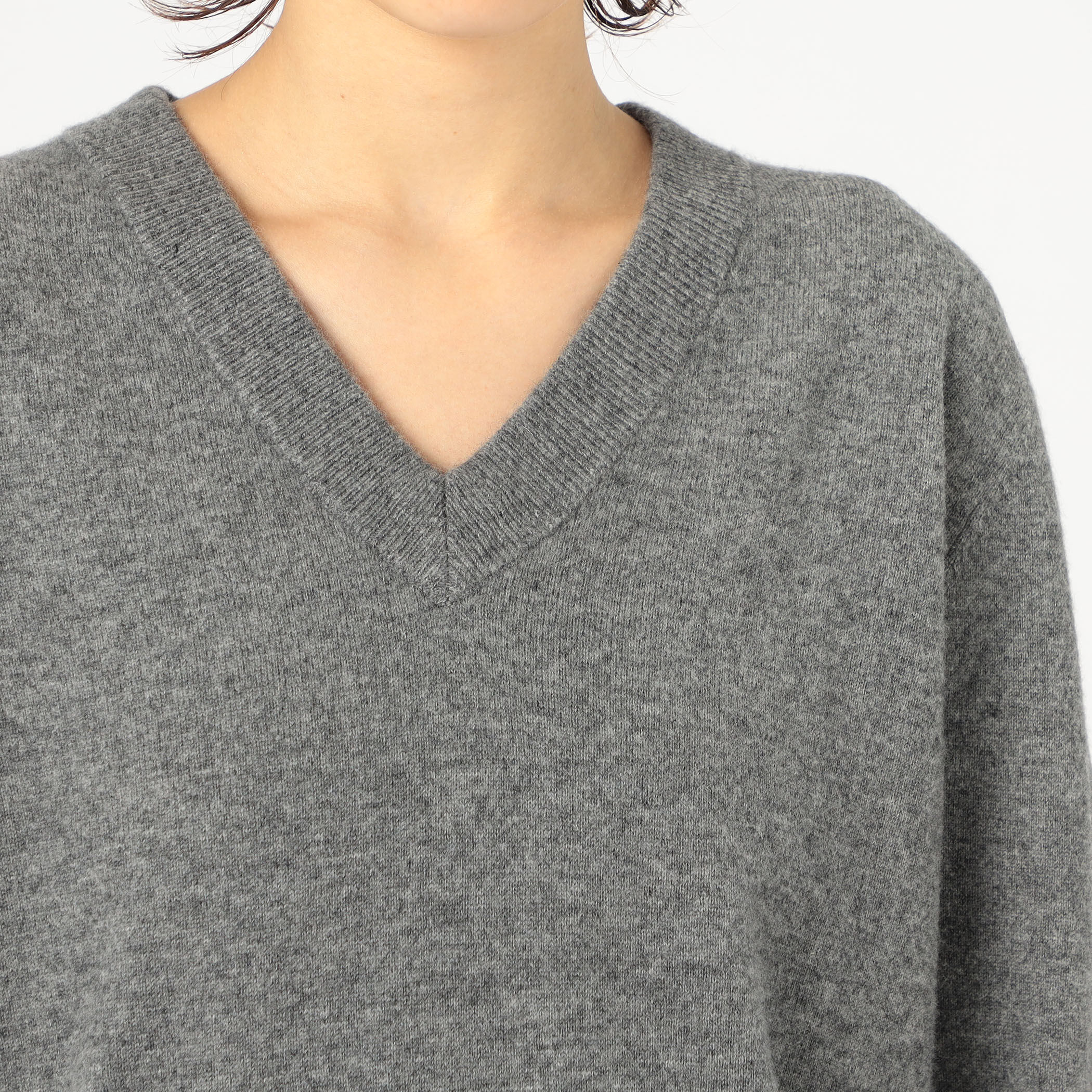 ENTIRE STUDIOS カシミヤ ニット Vネック XS/S グレー □entire studios KNIT V-NECK｜トゥモローランド 公式サイト