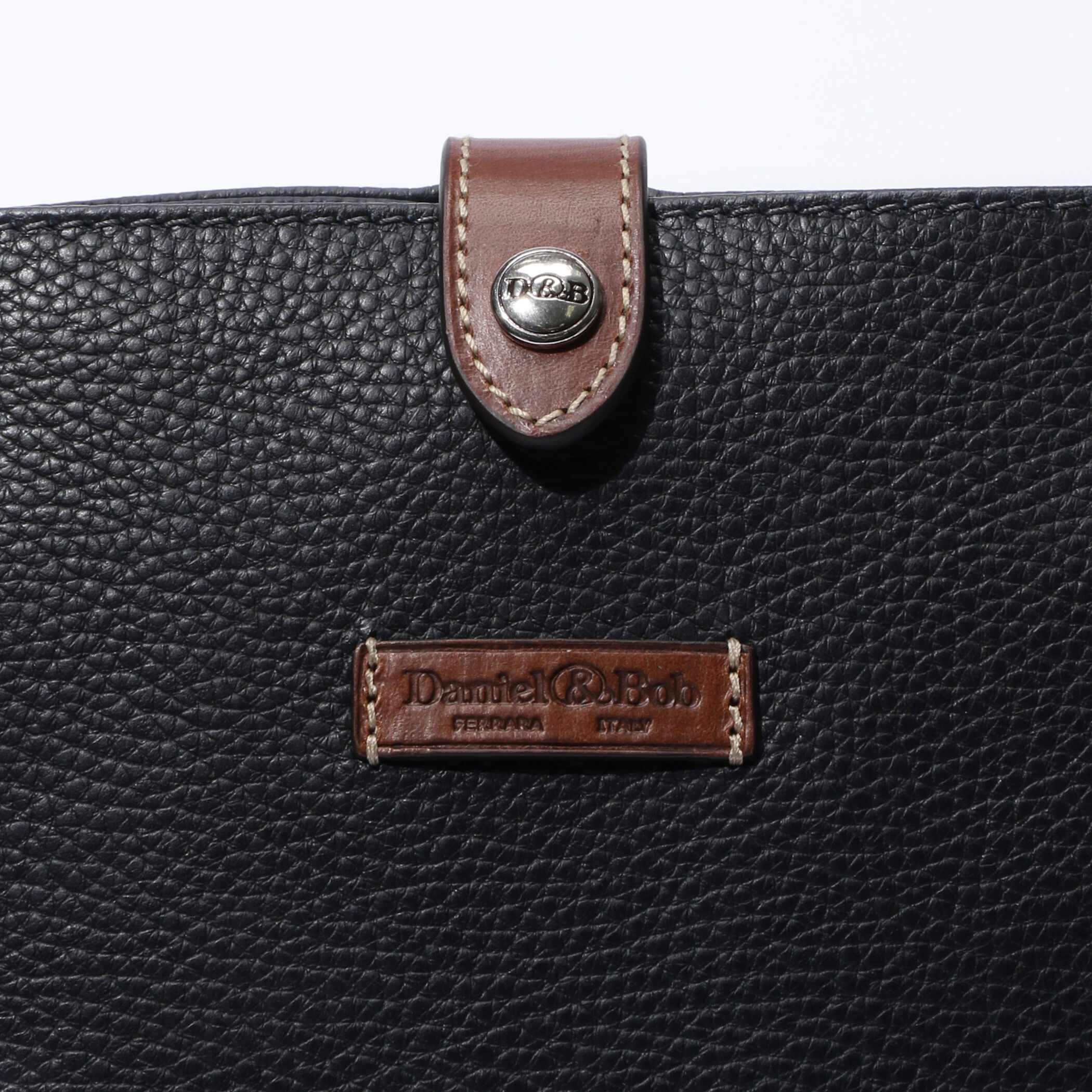 item65031003600D5.jpg?sw=805&