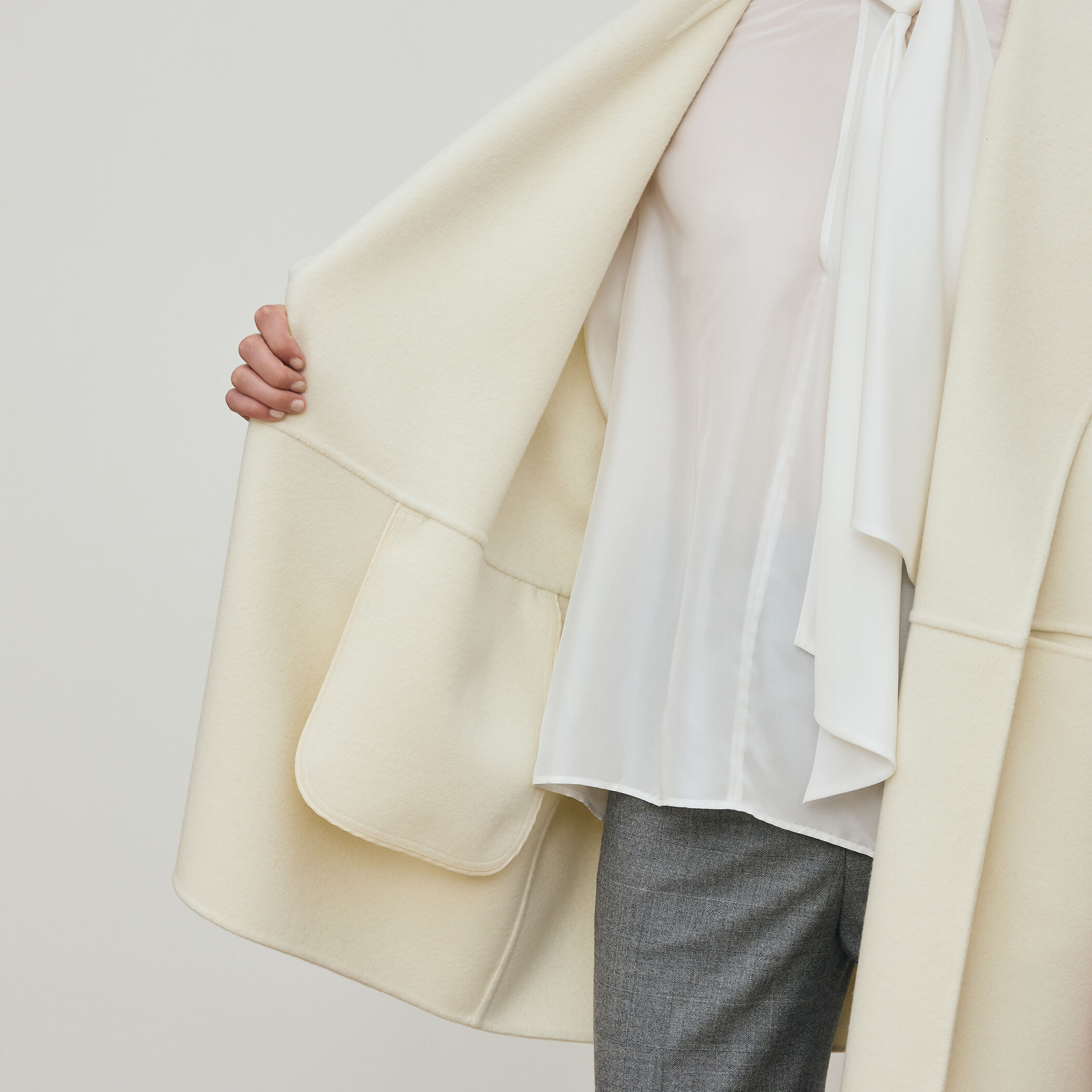 ダブルフェイスメルトンビーバー ウィングカラーコート