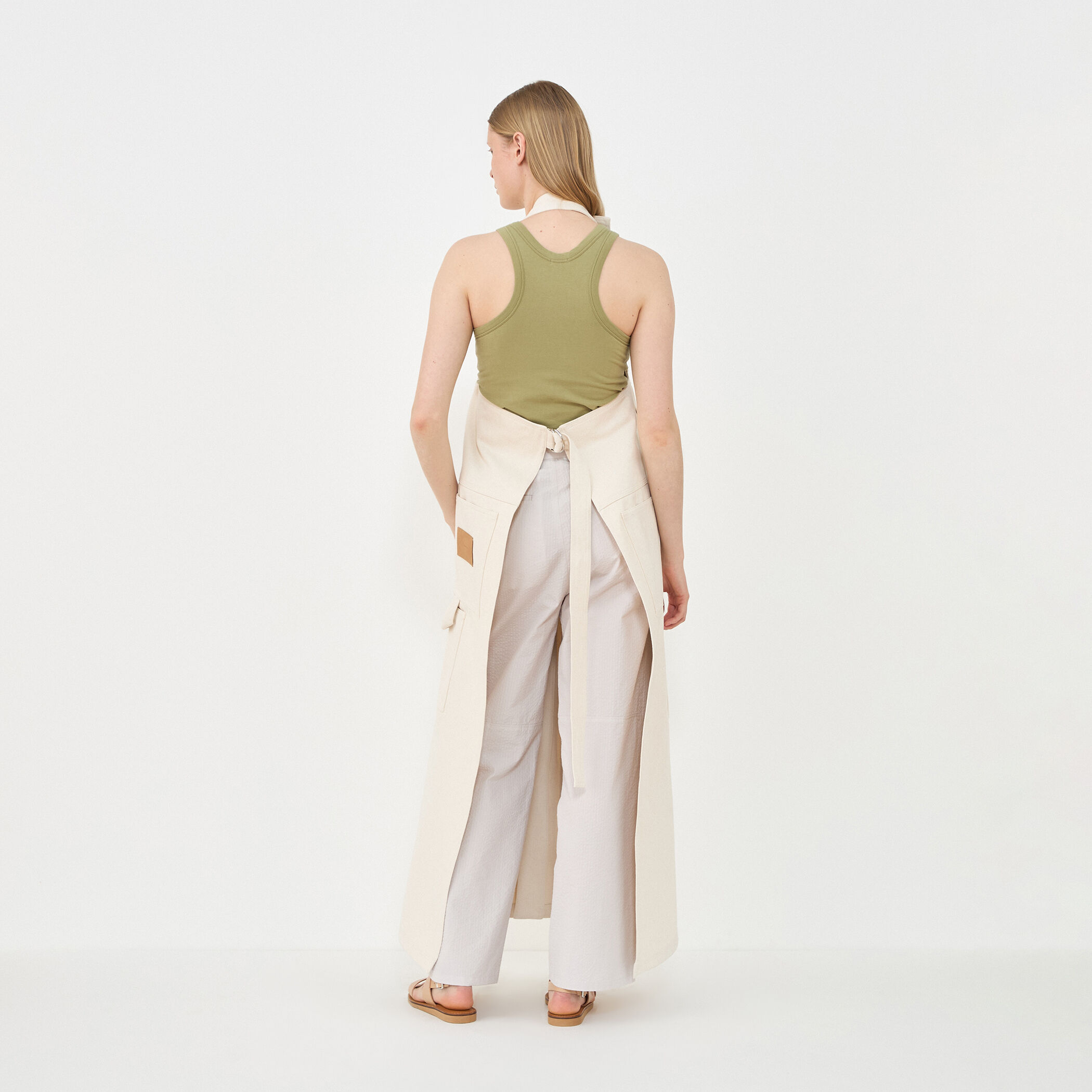 □ヘリンボーンクロス エプロンワンピース｜トゥモローランド 公式通販