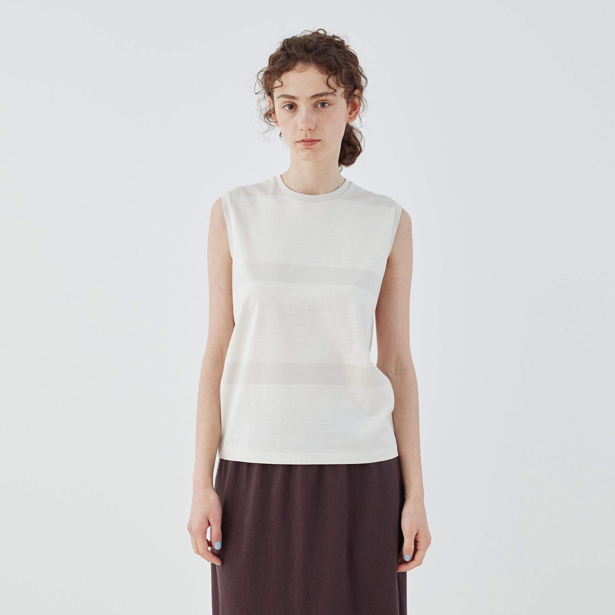 新品未使用 GALERIE VIE ノースリーブ　プルオーバー ファインコットン ノースリーブプルオーバー｜トゥモローランド