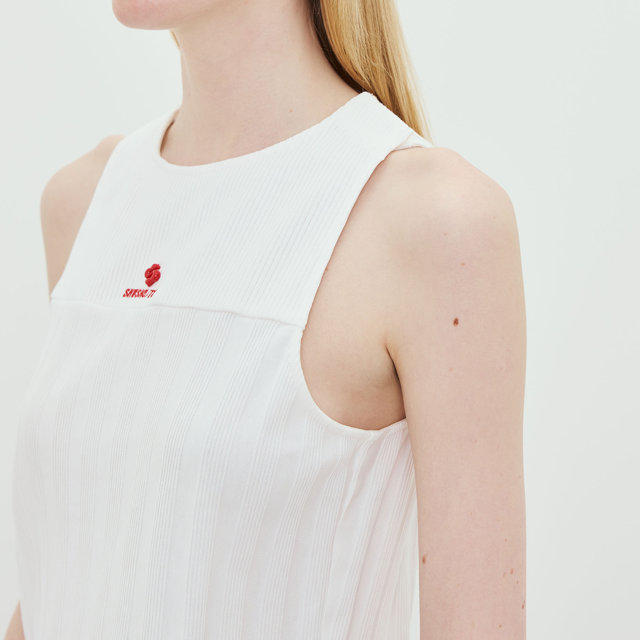 別注】SHUSHU/TONG Logo Sleeveless Top スリーブレストップ