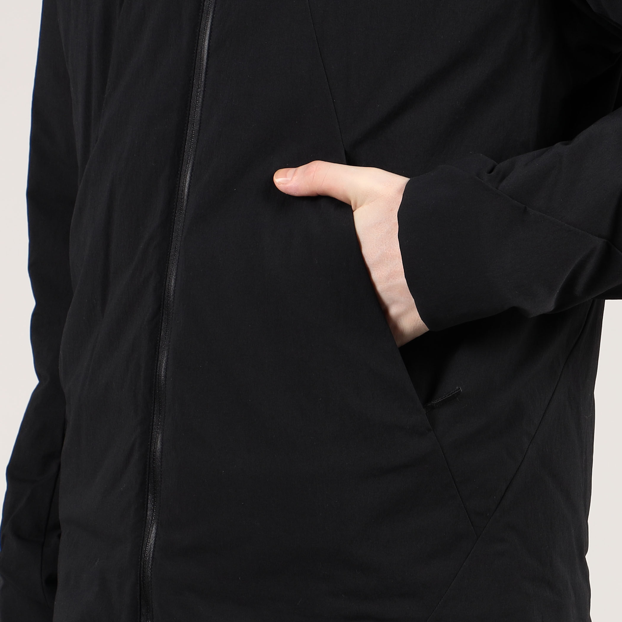 ARC'TERYX Veilance Mionn Insulated Jacket｜トゥモローランド 公式通販