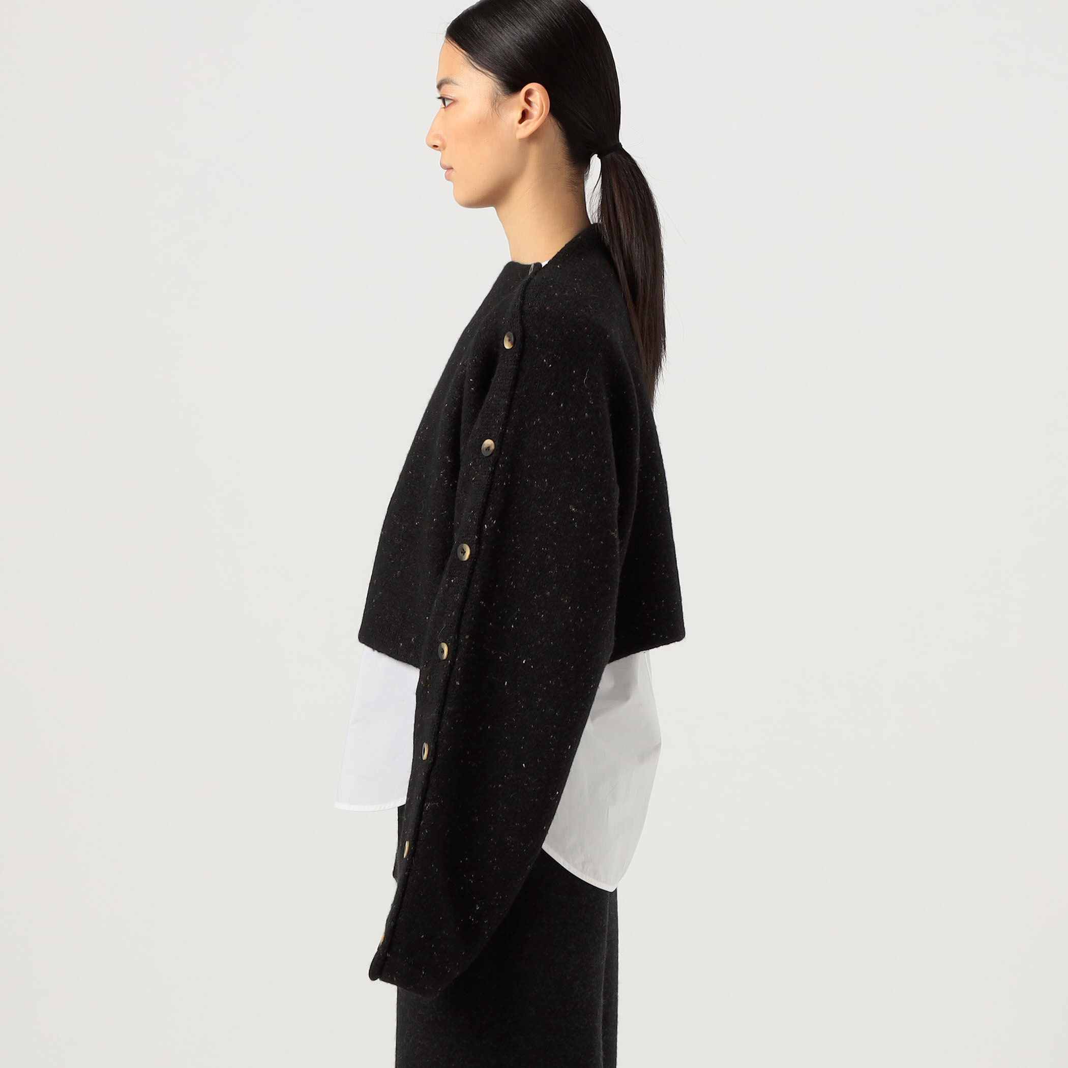 Lauren Manoogian BUTTON SLEEVES クロップドニット｜トゥモローランド