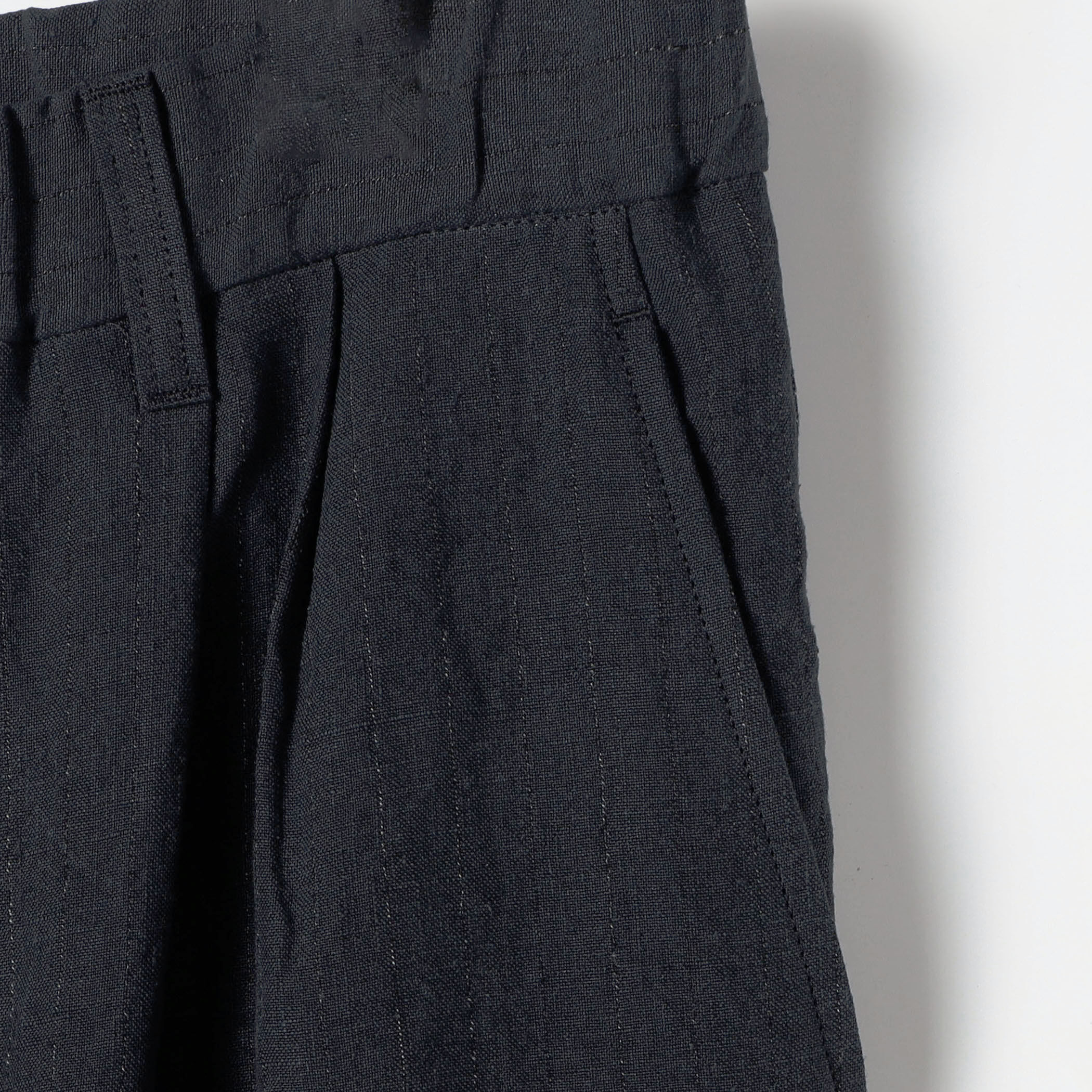 マリンカナパ ツータックイージーパンツ｜トゥモローランド 公式通販