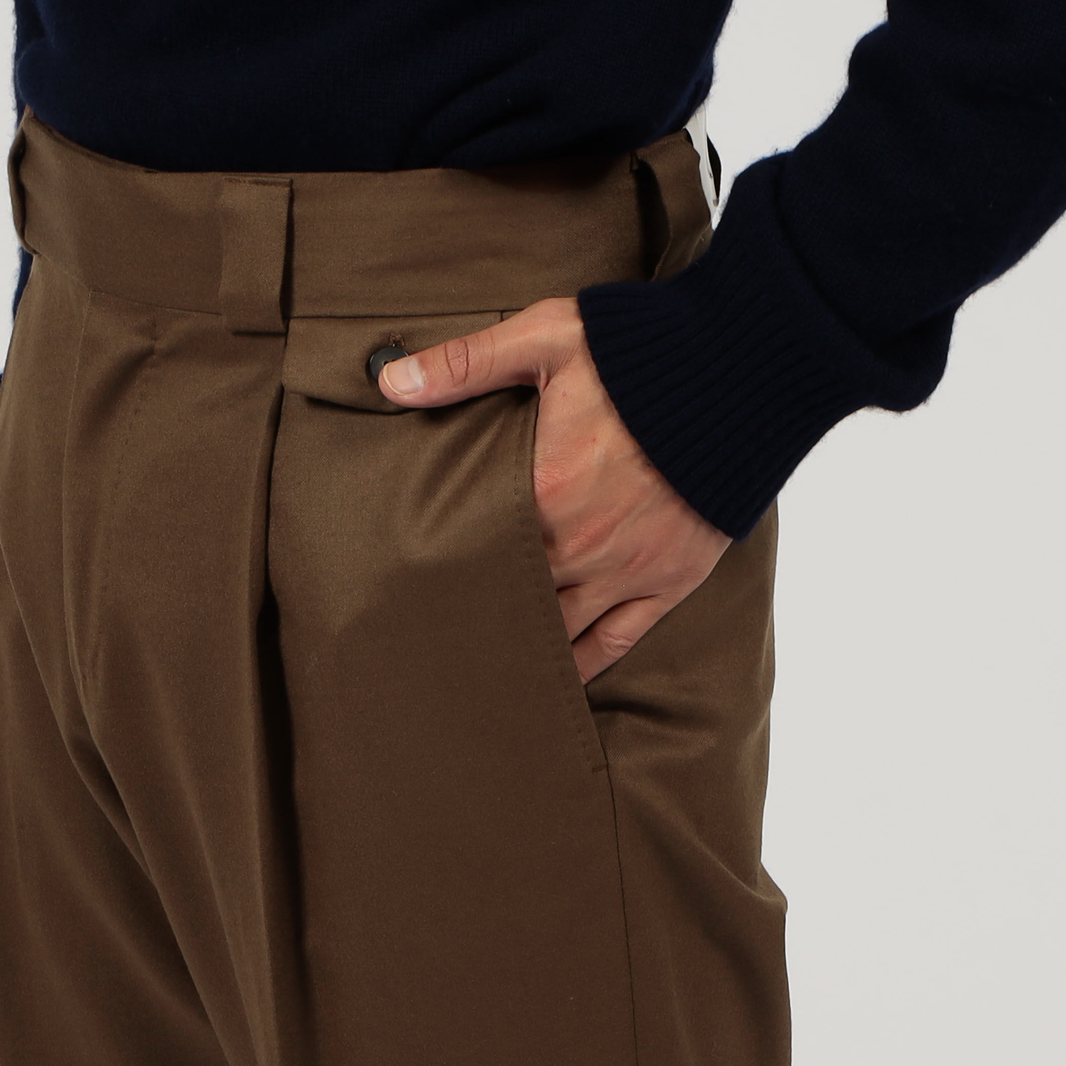 CARUSO TROUSERS｜トゥモローランド 公式通販