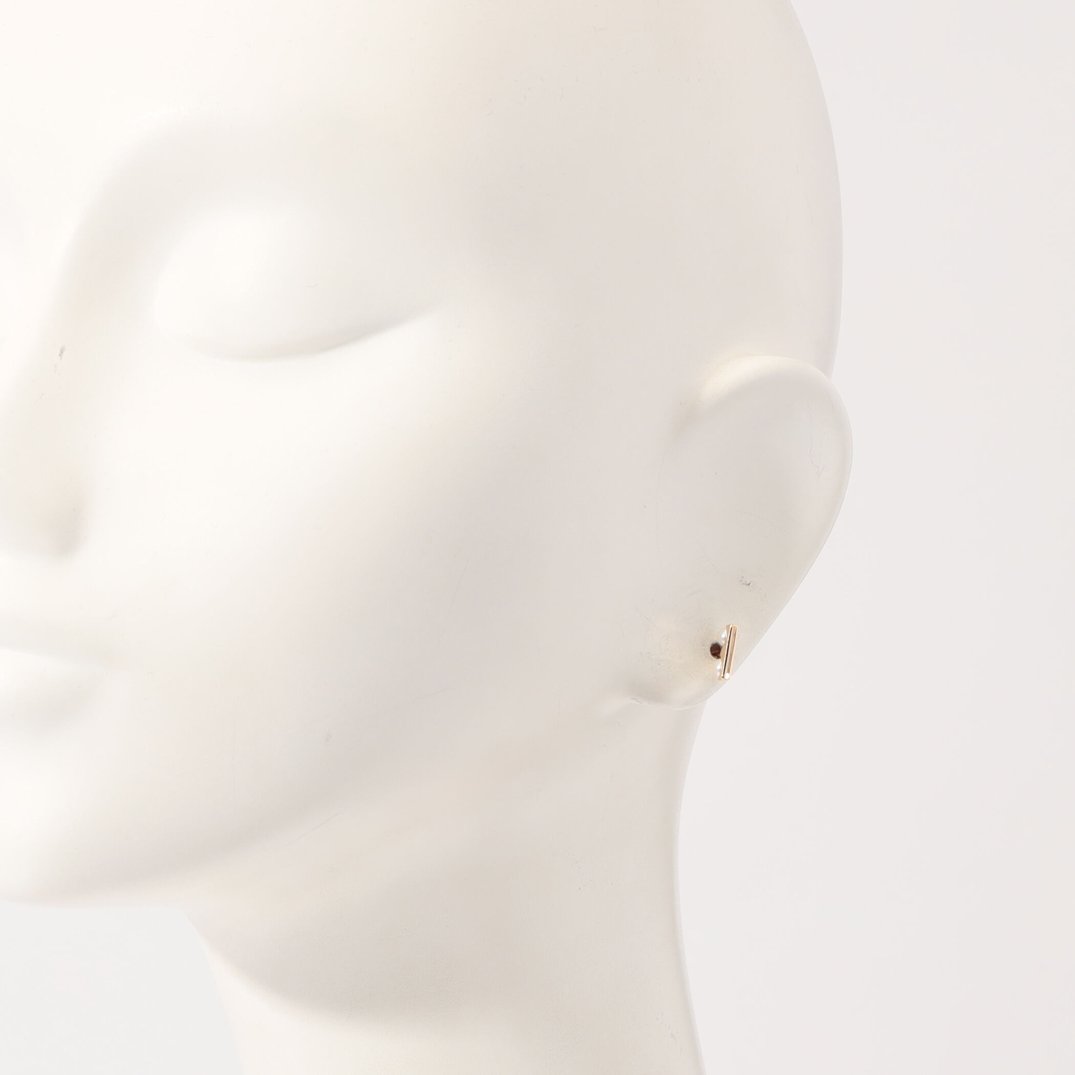 Belugaパール ピアス　ヒロタカ　(片耳) Hirotaka（ヒロタカ) Beluga Pearl Floating Earring | パール
