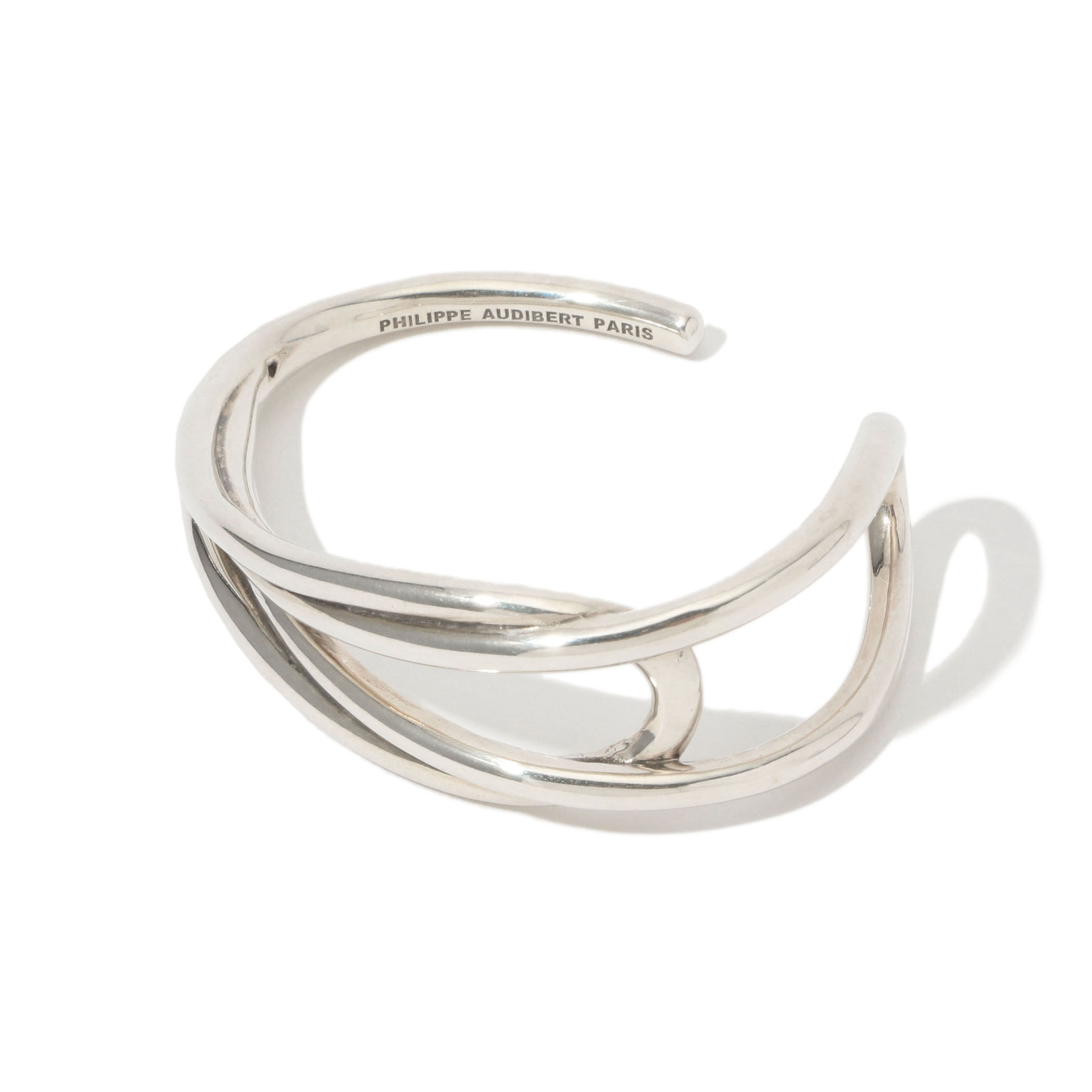 PHILIPPE AUDIBERT ／ツイスト華奢バングル PHILIPPE AUDIBERT ／ツイスト華奢バングル - メルカリ