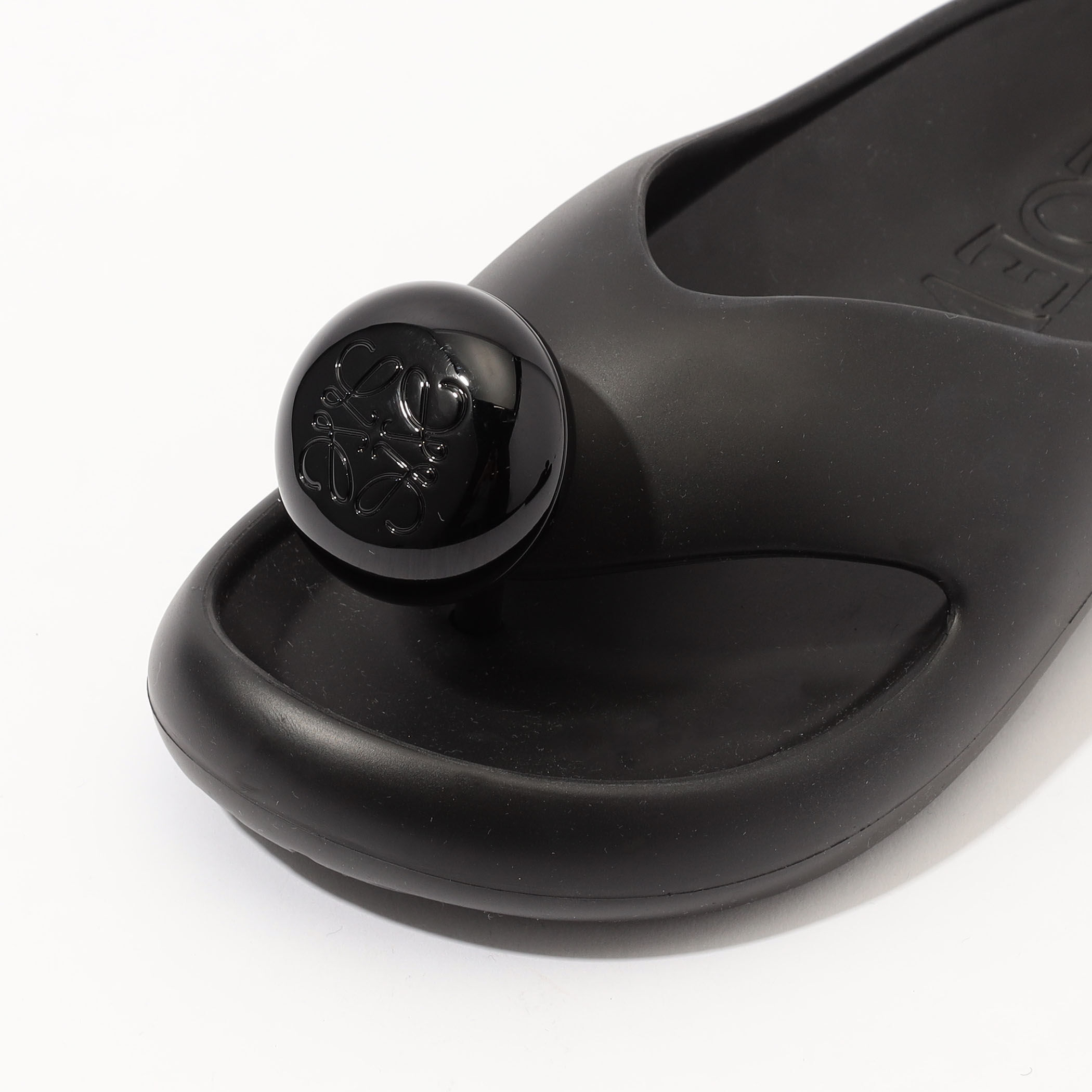 お買い得！！★ロエベ FOAM THONG サンダル★ LOEWE ロエベ トングサンダル FOAM SLIDE フォームスライド