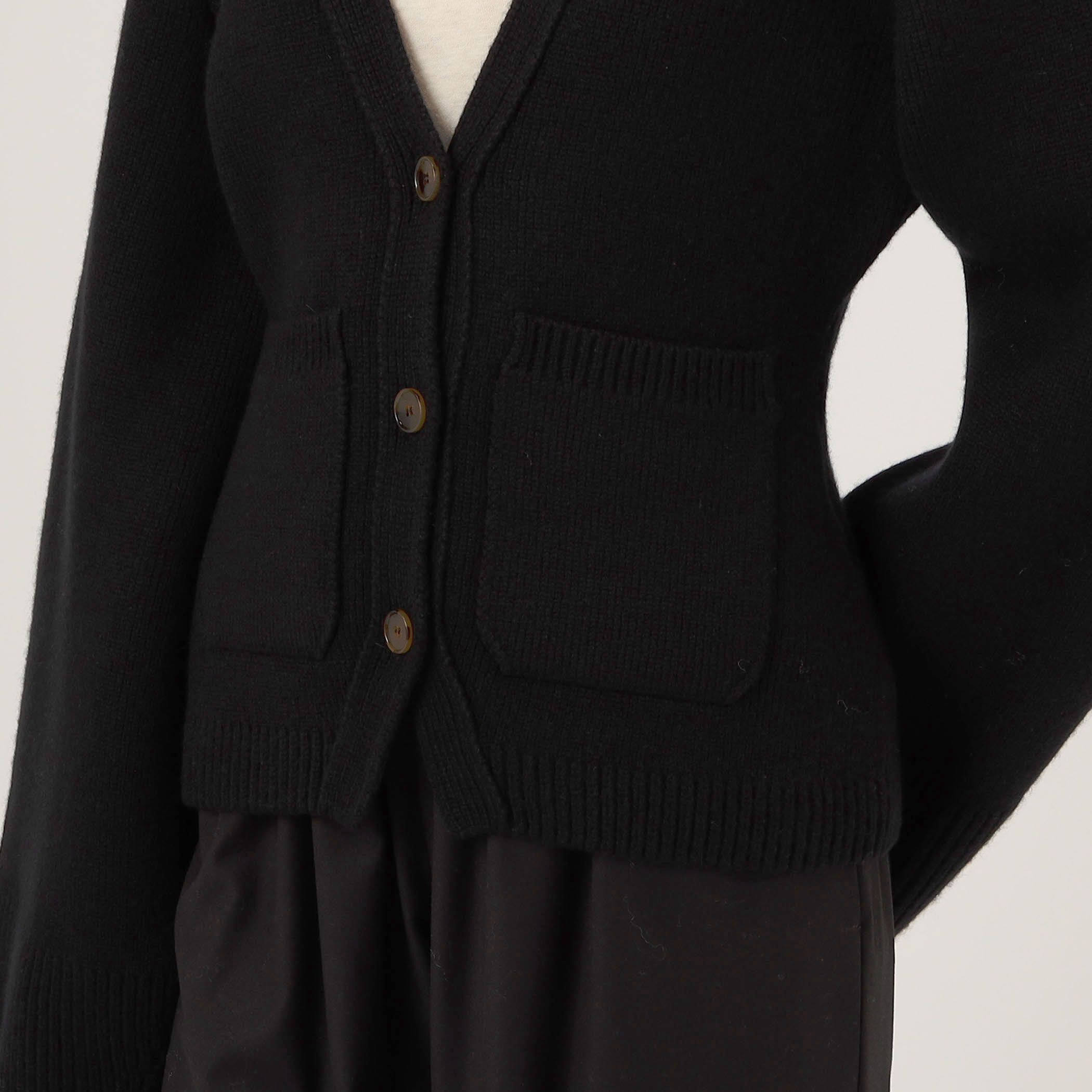 KHAITE SCARLET CARDIGAN｜トゥモローランド 公式通販