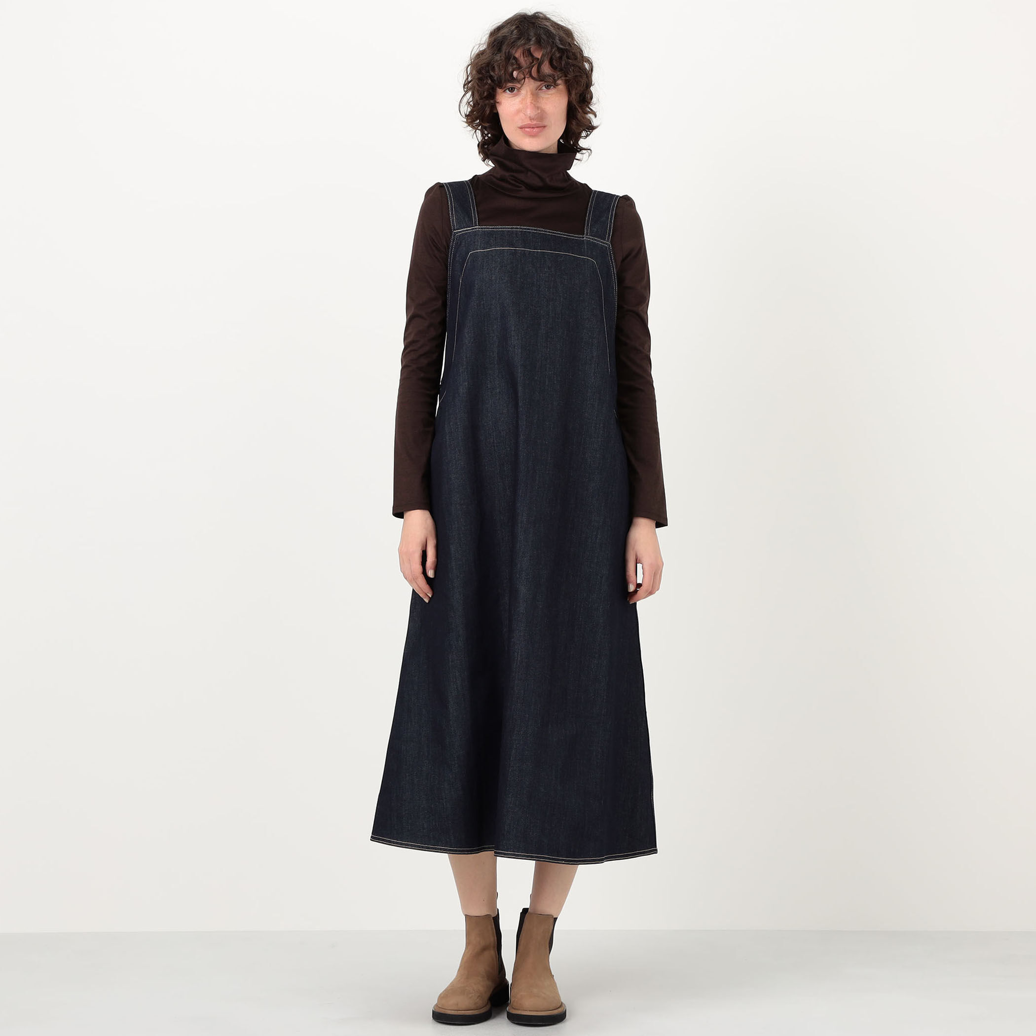 SOFIE D'HOORE DROST デニムエプロンワンピース｜トゥモローランド