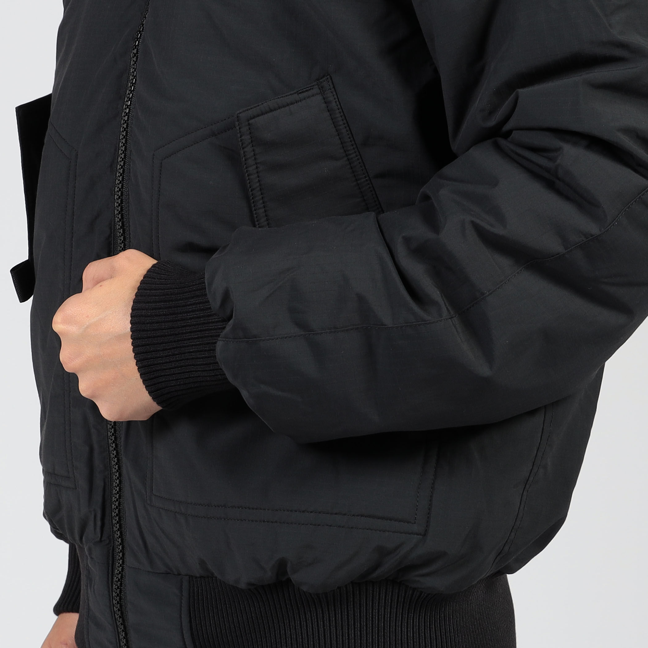CANADA GOOSE Frasier Bomber コットンナイロン ダウンブルゾン