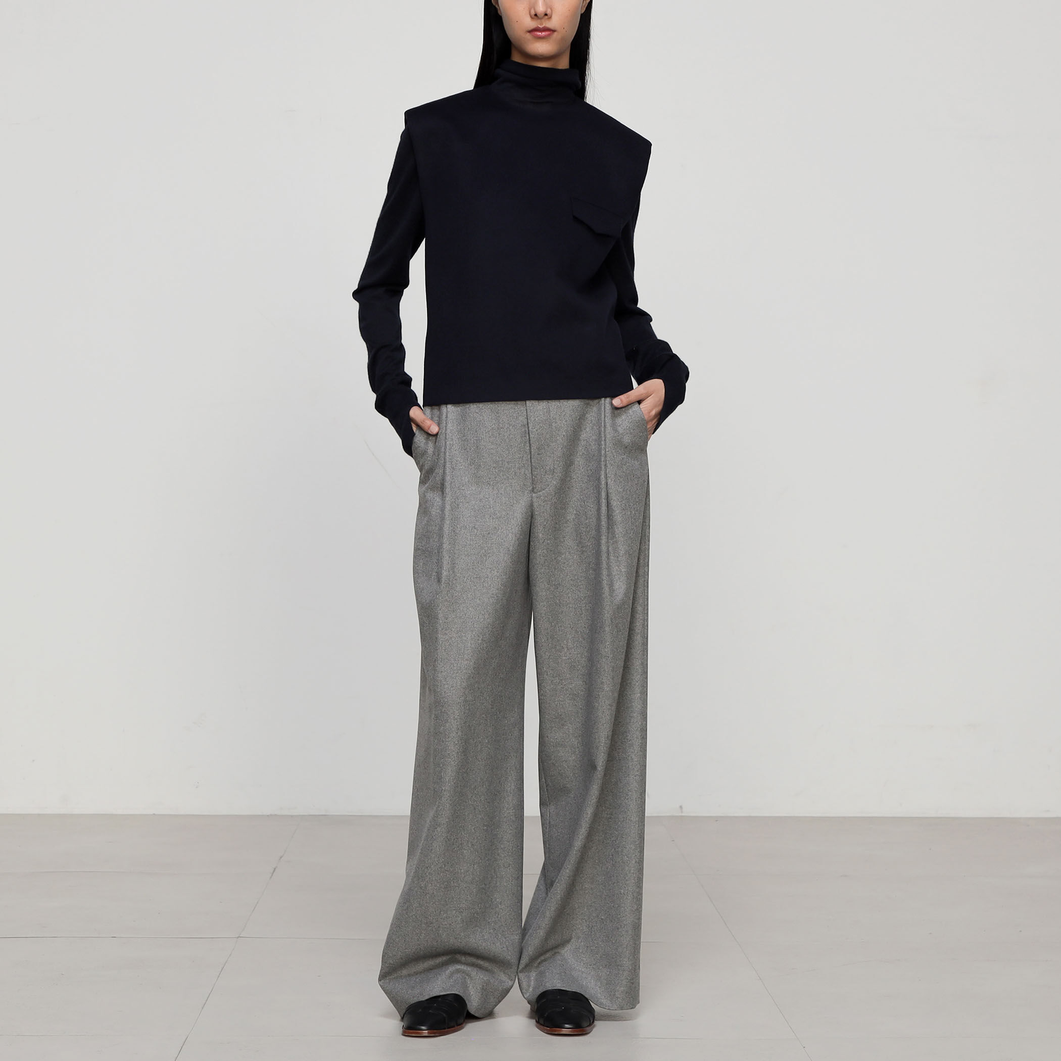 ウールカシミヤライトビーバー プルオーバージレ｜トゥモローランド