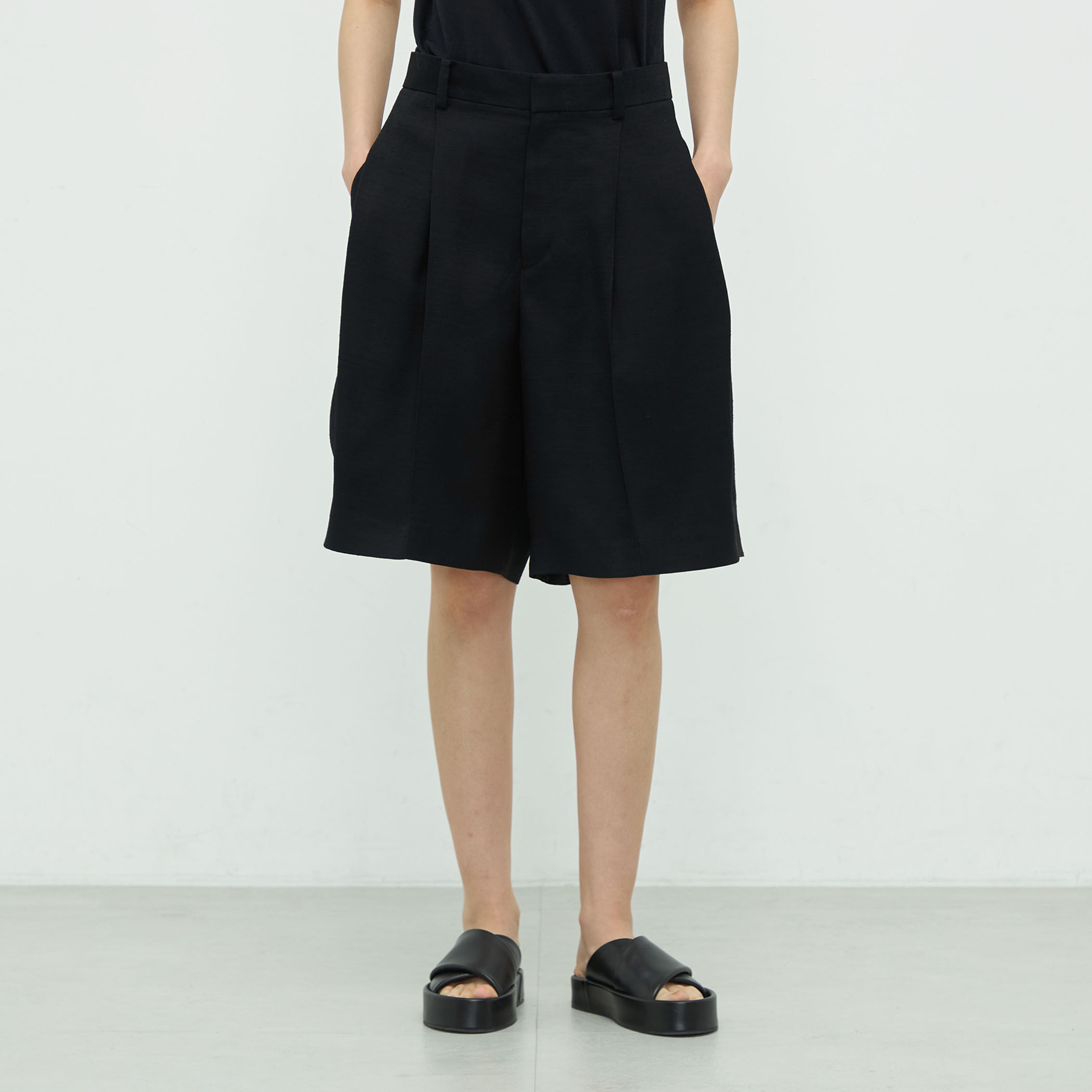 トュモローランド　ショートパンツ 別注】PT TORINO ストレッチチノ ショートパンツ