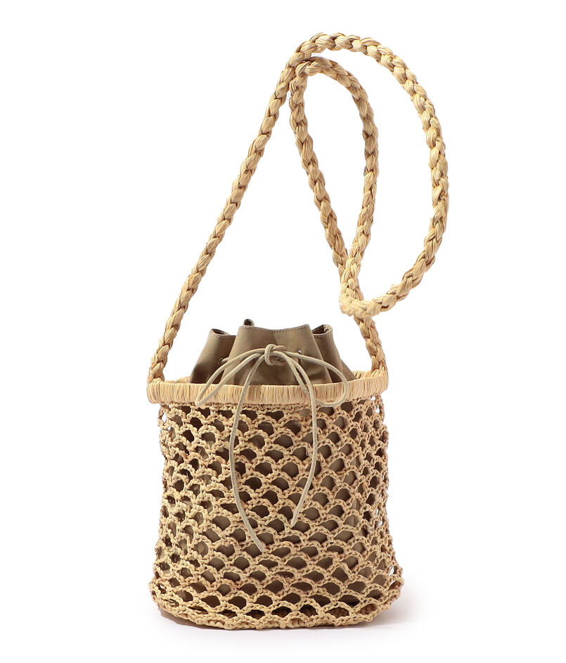 seya. RAFFIA BUCKET BAG