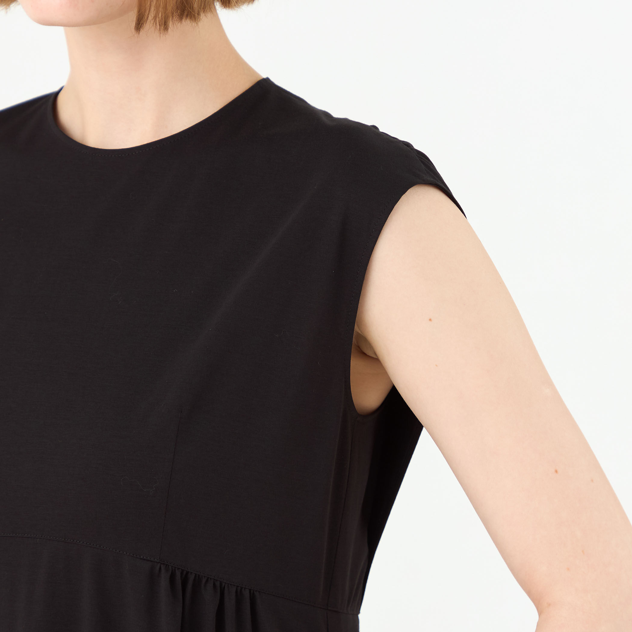 クリスピージャージー ティアードワンピース｜トゥモローランド 公式通販