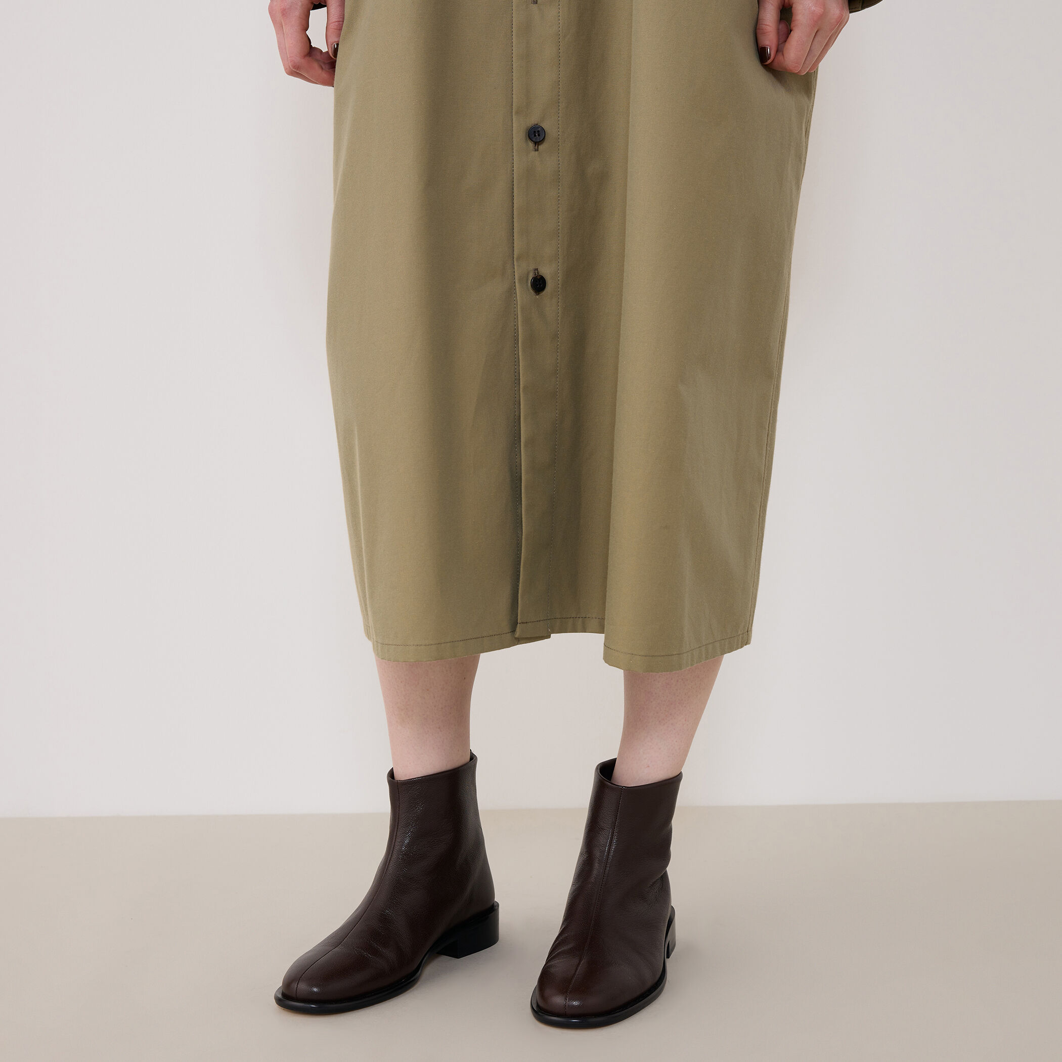 クラシカルギャバジン シャツワンピース｜トゥモローランド 公式通販