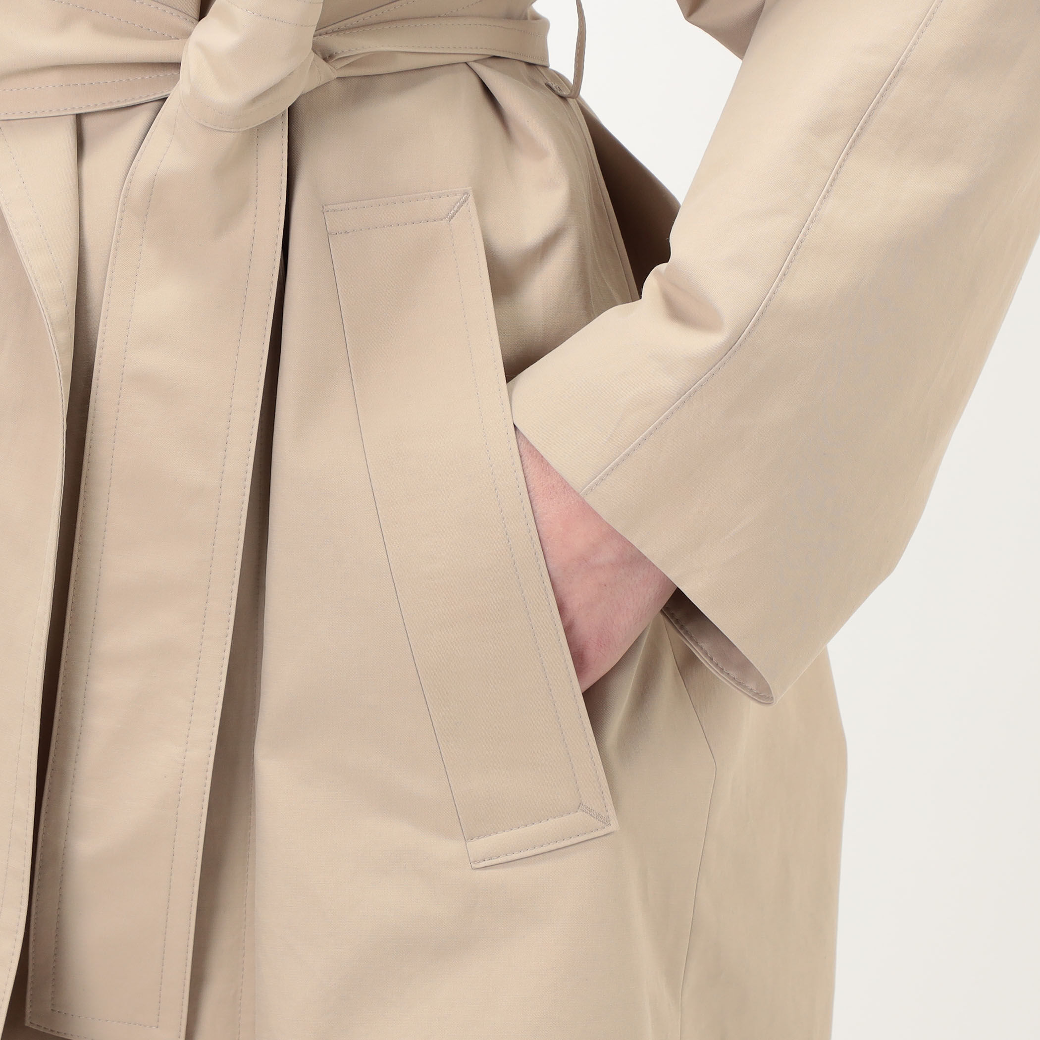 スムースクロス ベルテッドガウンコート｜トゥモローランド 公式通販