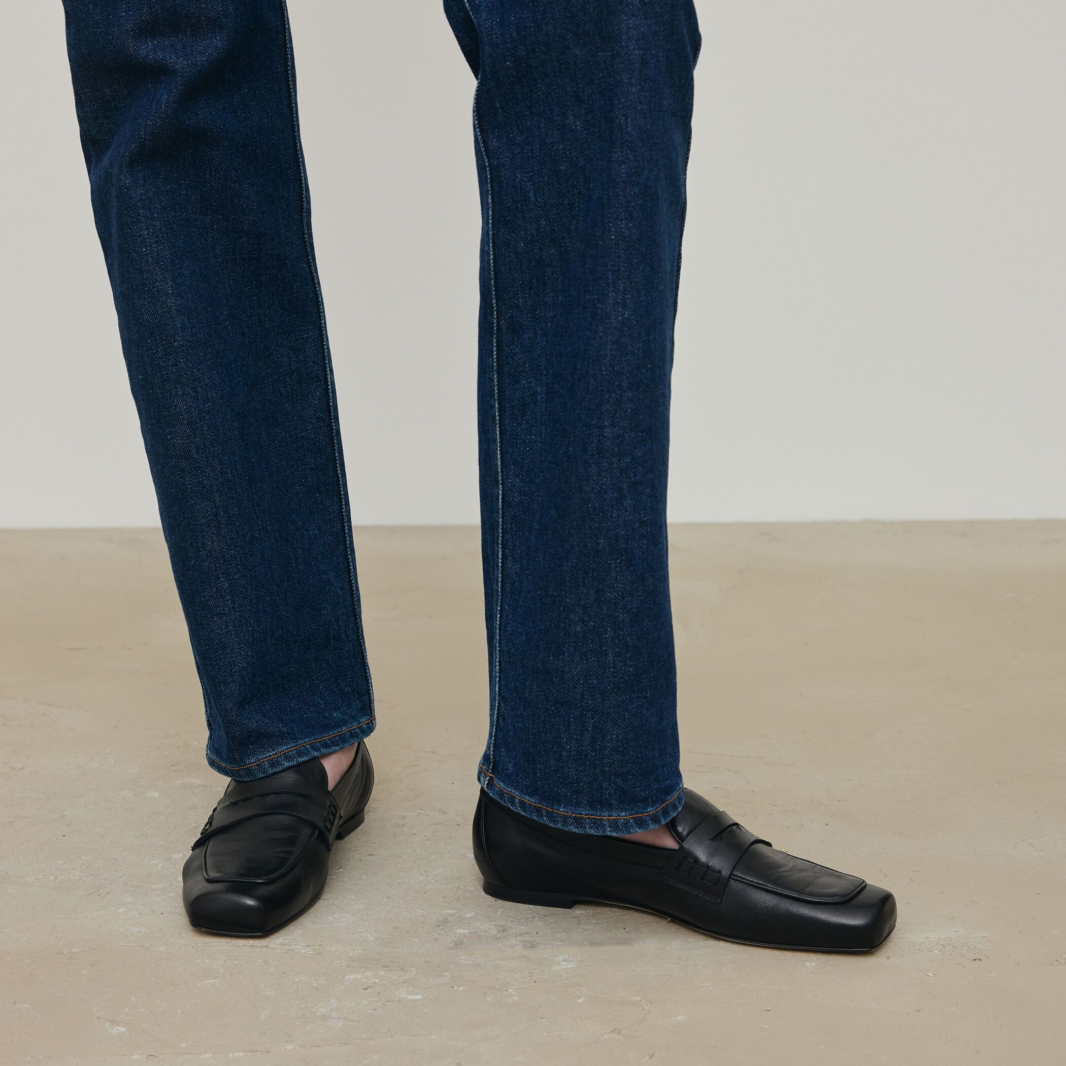 Aeyde レザーローファー　トゥモローランド Aeyde レザーローファートゥモローランド