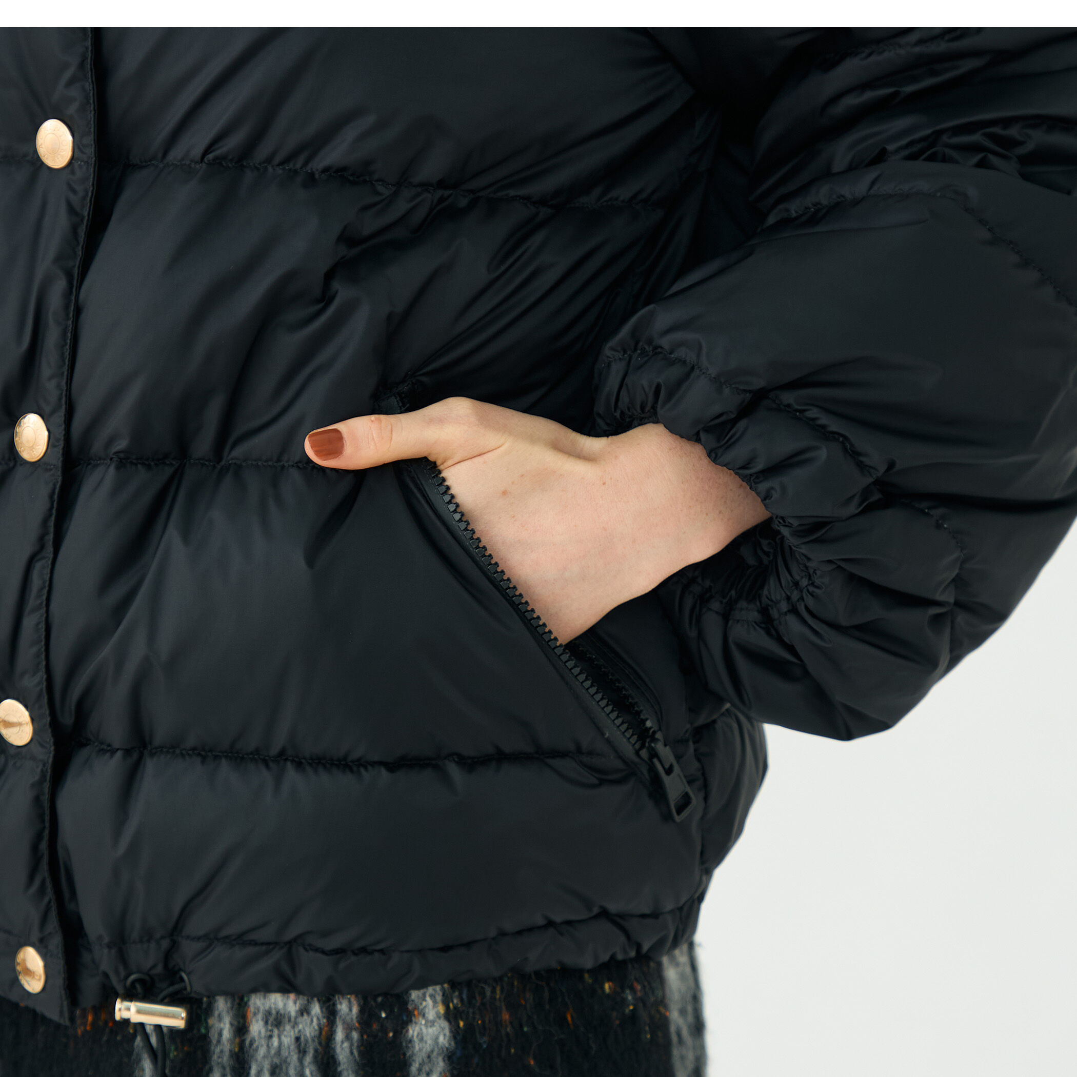 別注】MACKINTOSH RAINTEC SKYE ダウンジャケット｜トゥモローランド