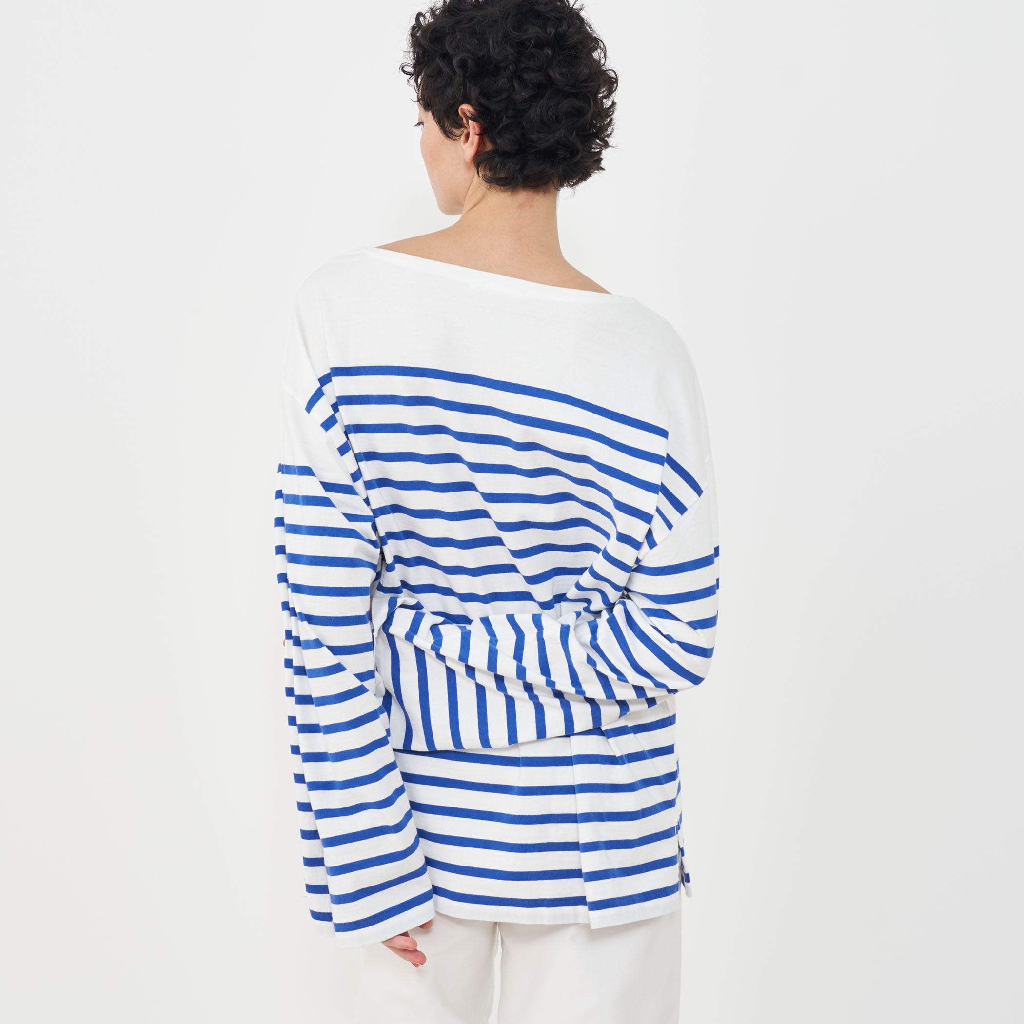 □ドライコットン オーバーサイズドプルオーバー｜トゥモローランド