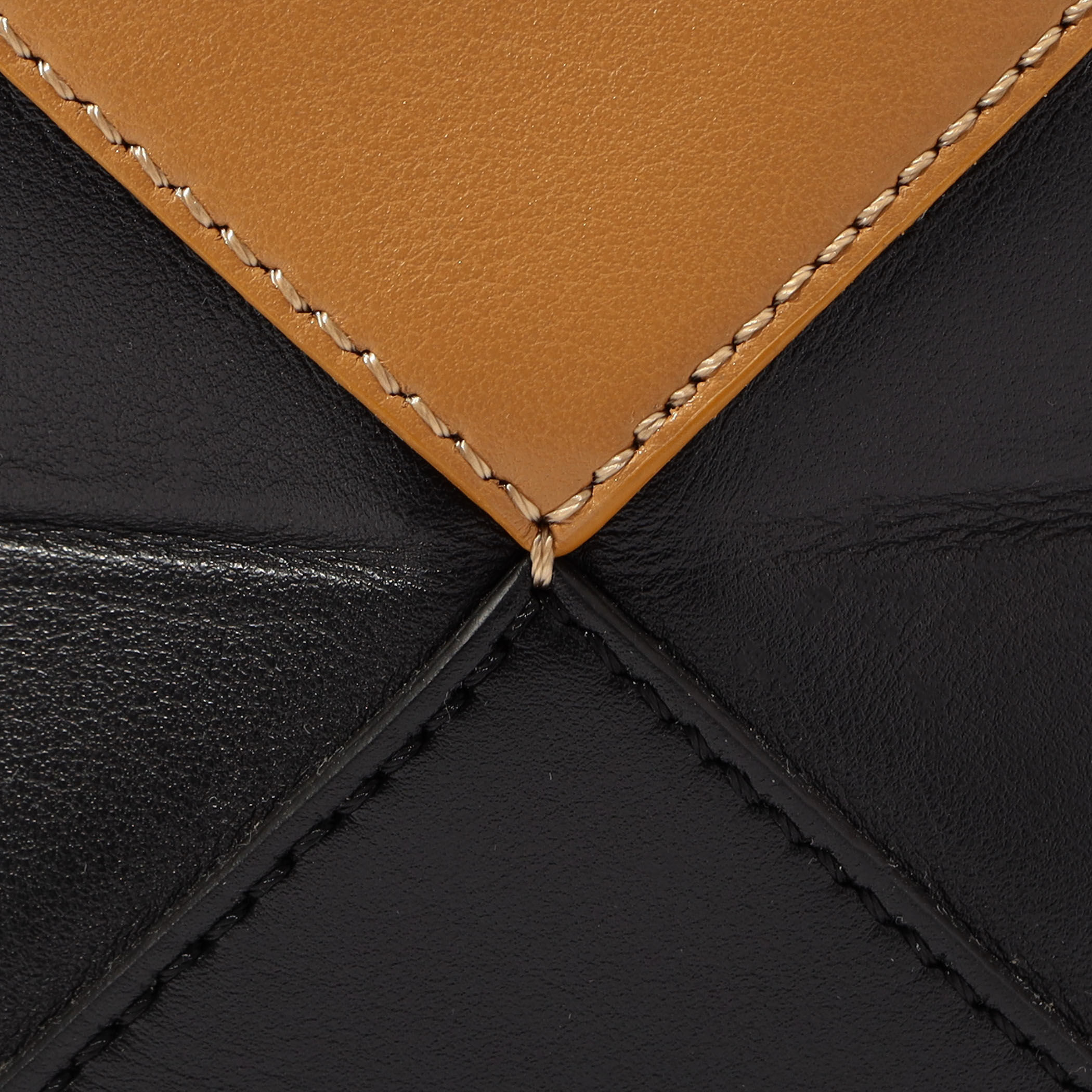 LOEWE FOLD TOTE MINI｜トゥモローランド 公式通販