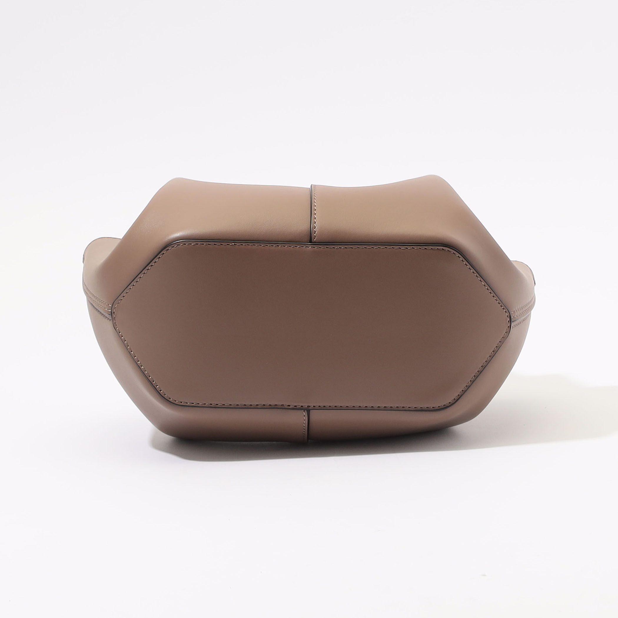 Atelier TOMORROWLAND SHELL MINI バッグ｜トゥモローランド 公式サイト