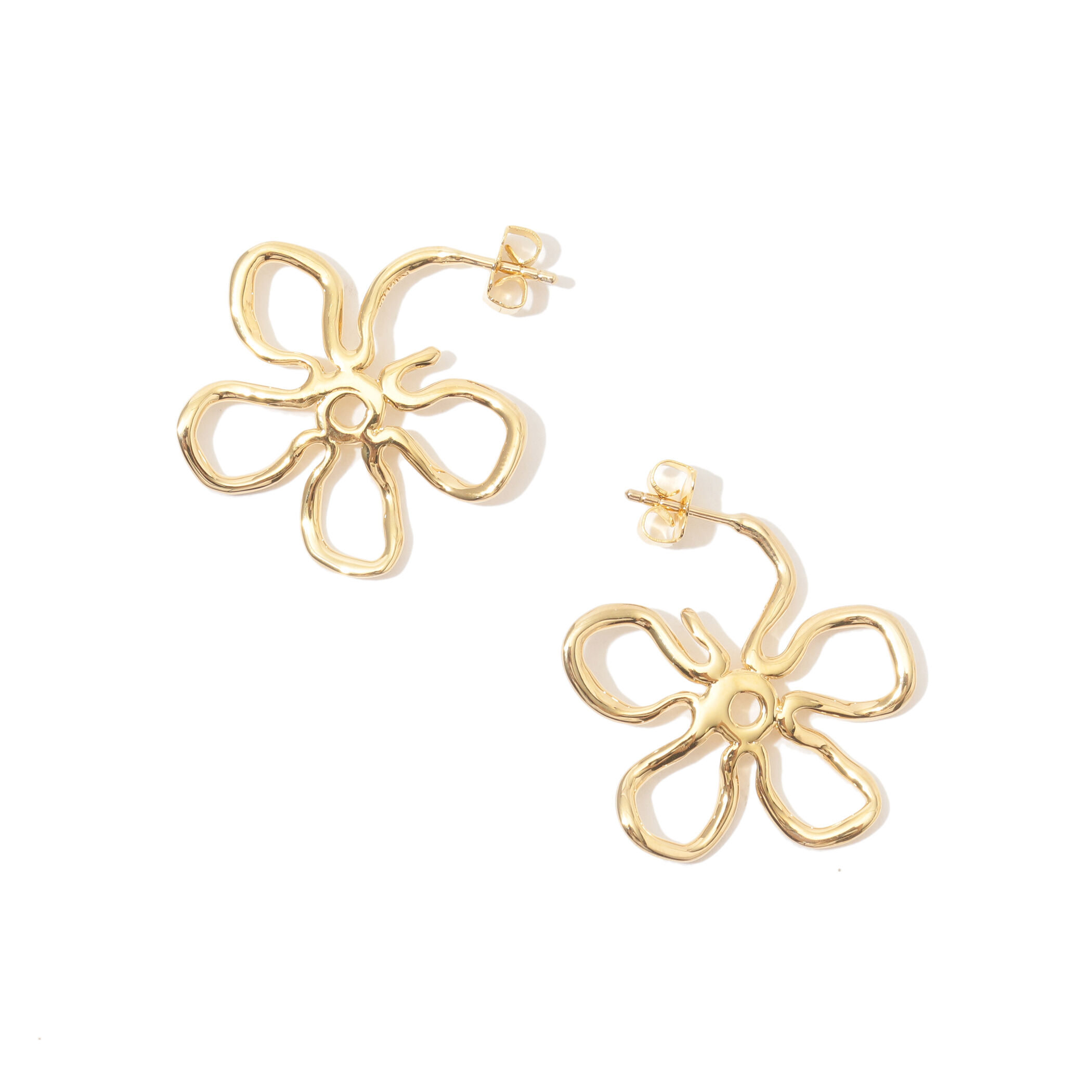 Kara Yoo FLORA HOOPS MEDIUM ピアス｜トゥモローランド 公式通販