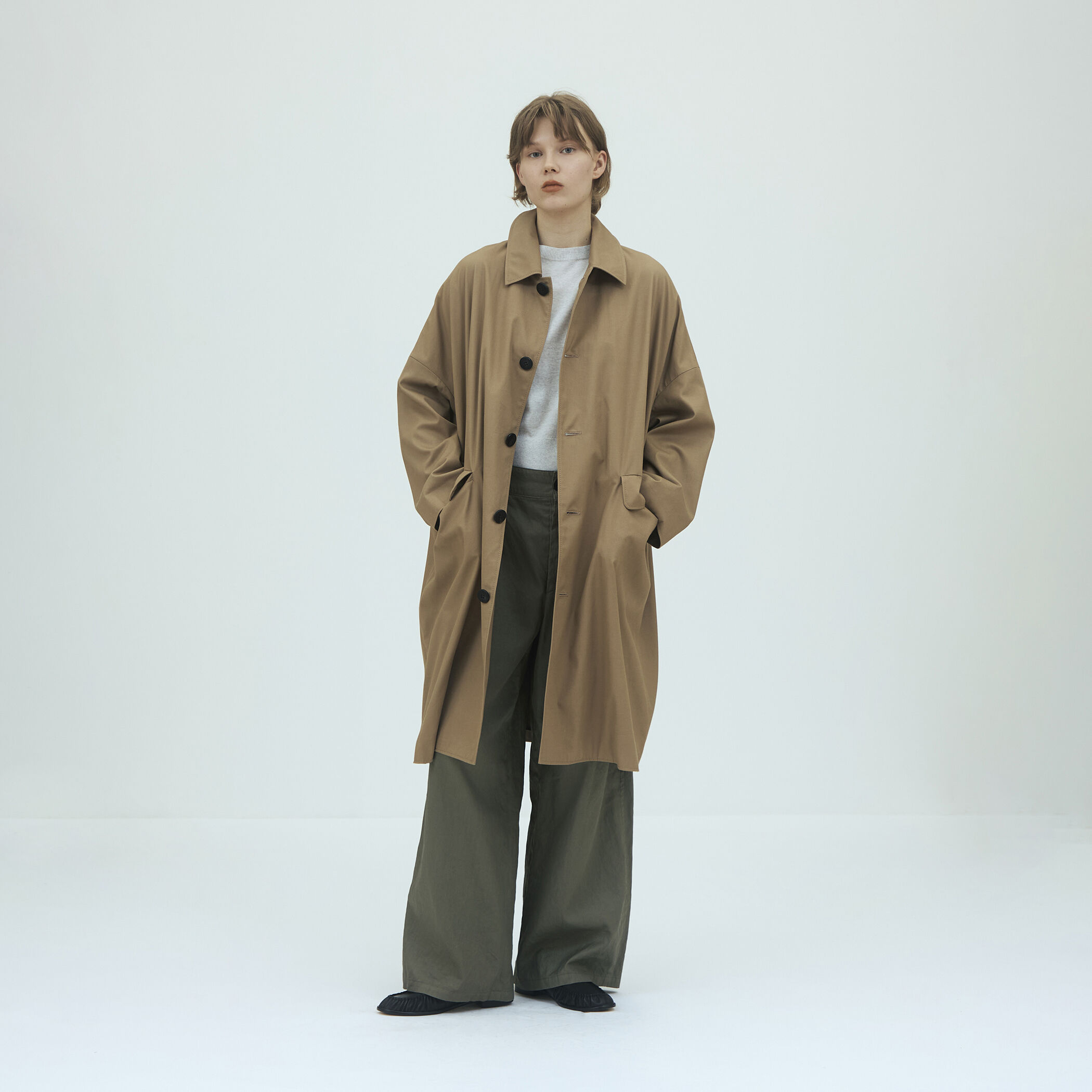 パウダーコットンギャバジン バルカラーコート｜トゥモローランド 公式