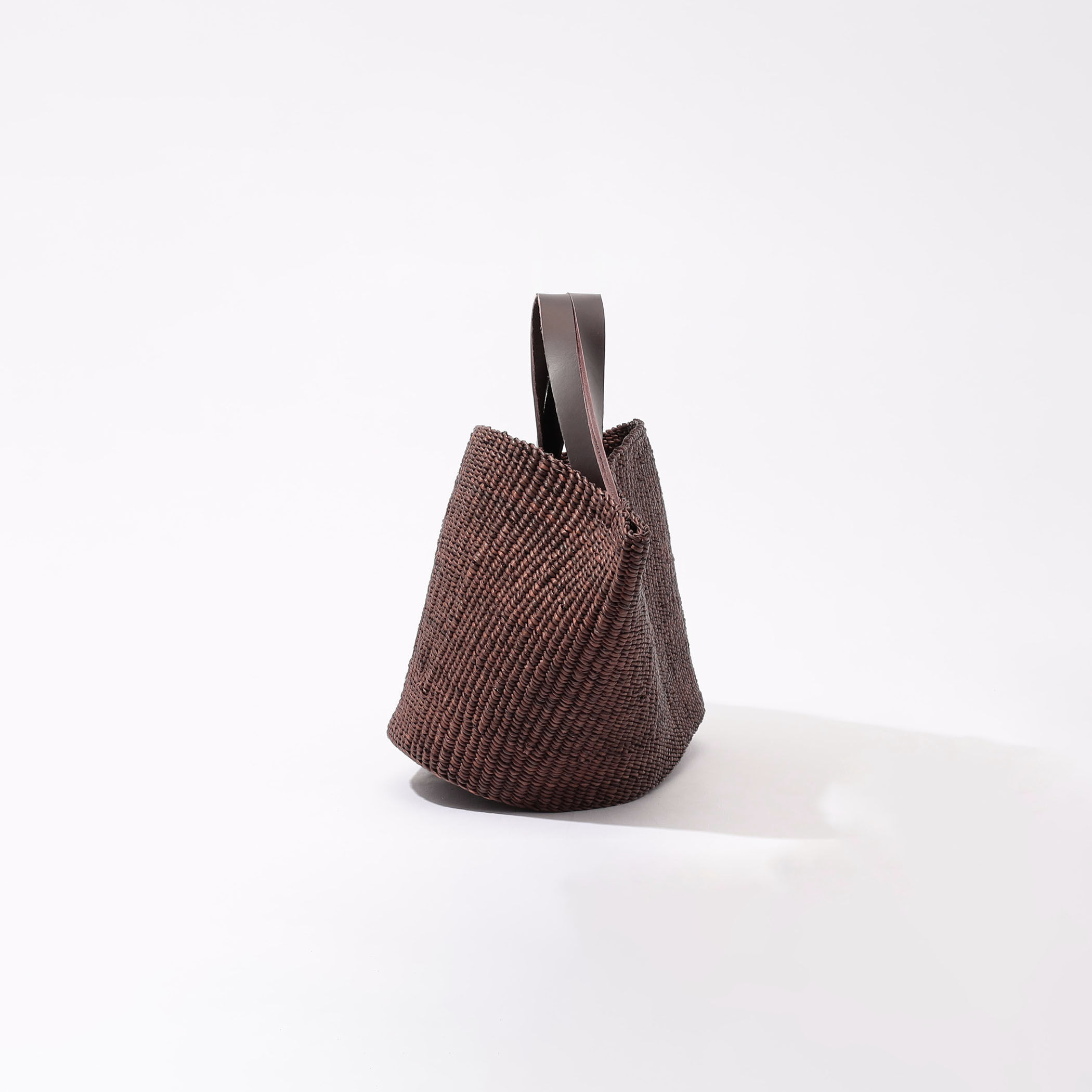 INES BRESSAND LARGE GOUCE ハンドバッグ｜トゥモローランド 公式サイト