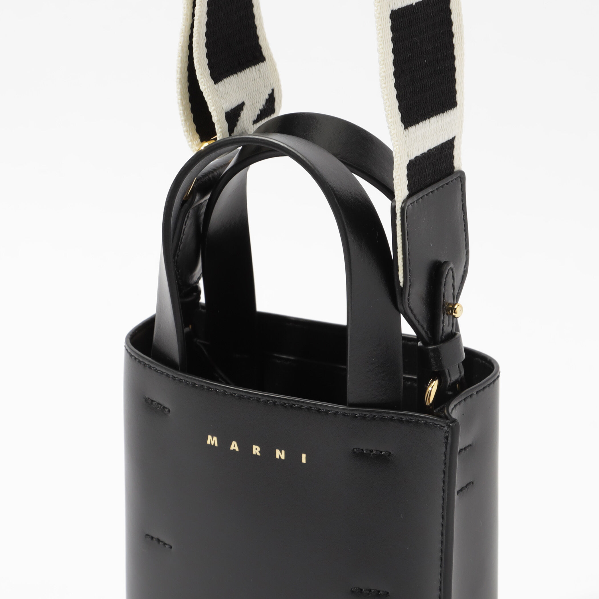 【MARNI】関税送料込 MUSEO NANO ショルダーバッグ ユニセックス MUSEO NANO/ショルダーバッグ（ショルダーバッグ）｜MARNI