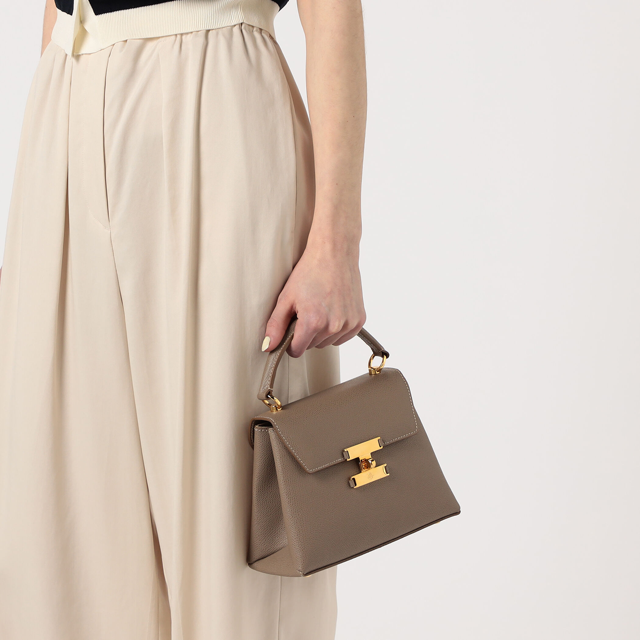 ※9/2迄美品 CARBOTTI DIANA 321 カルボッティ バッグ CARBOTTI DIANA 321 ハンドバッグ (CARBOTTI/ハンドバッグ