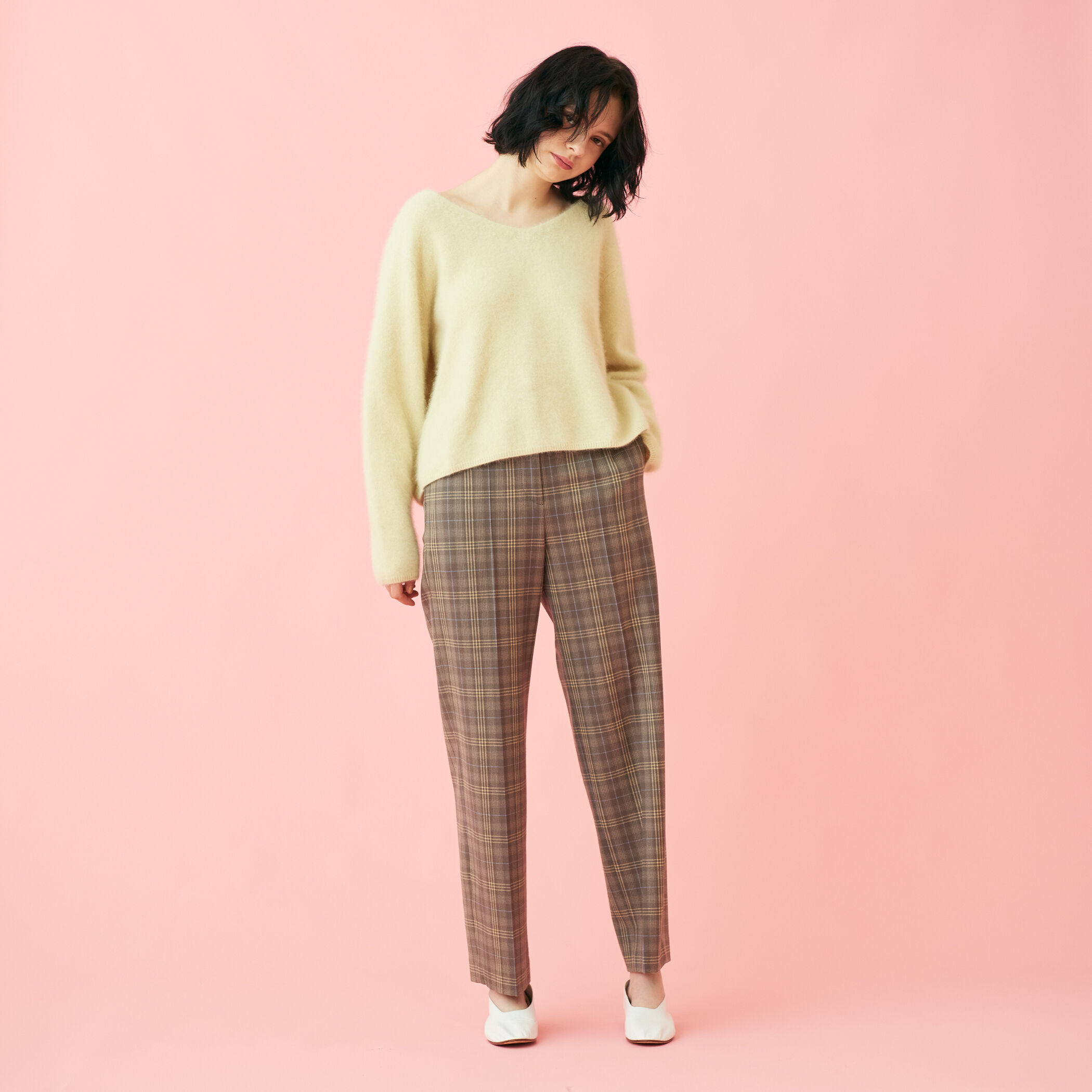 TOMORROWLAND/BALLSEY ストレッチウールストレートパンツ　新品 デュアルストレッチウール ストレートパンツ｜トゥモローランド