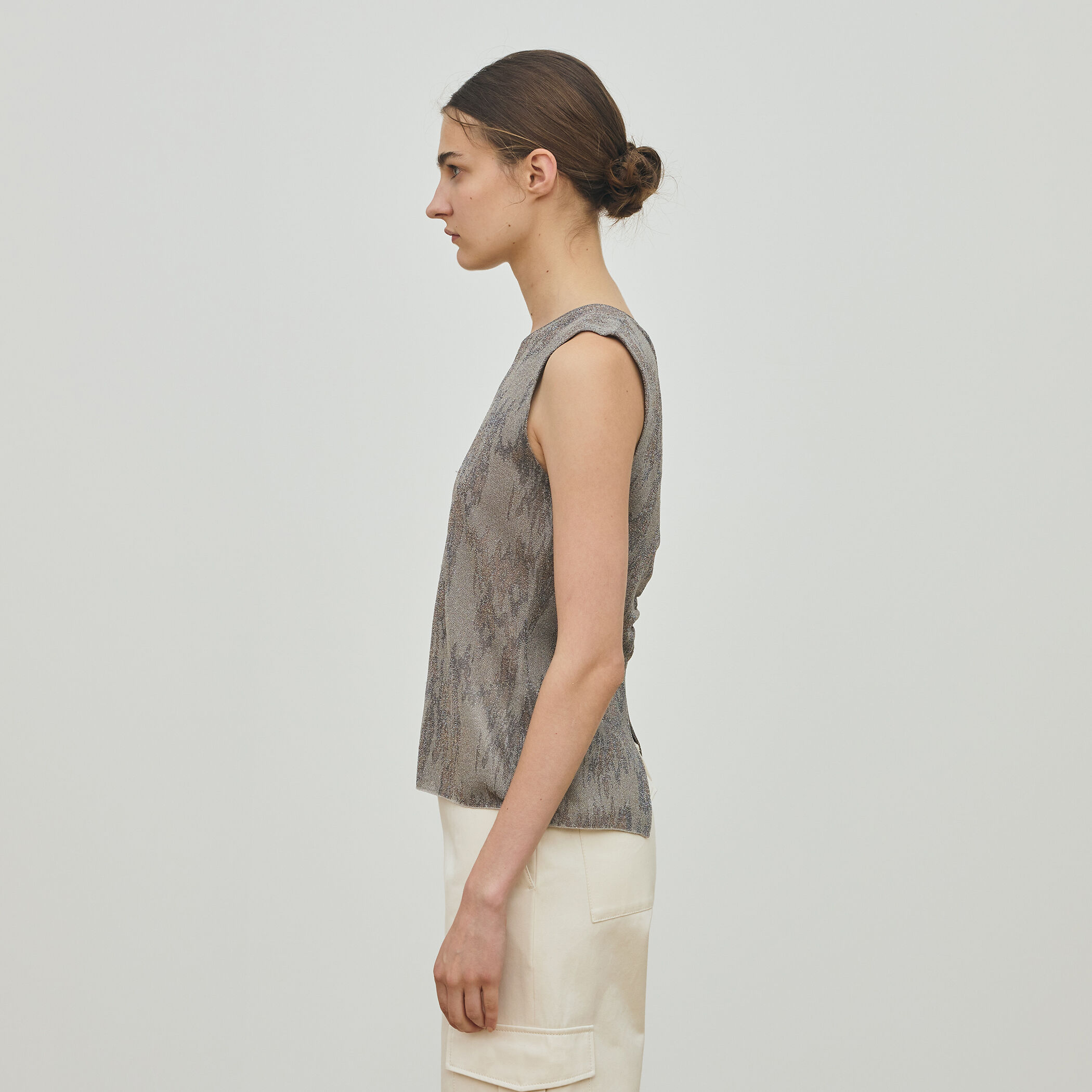 D&G 透け感 ラメヒョウ柄 ノースリーブトップス D&G 透け感 ラメヒョウ柄 ノースリーブトップス - メルカリ